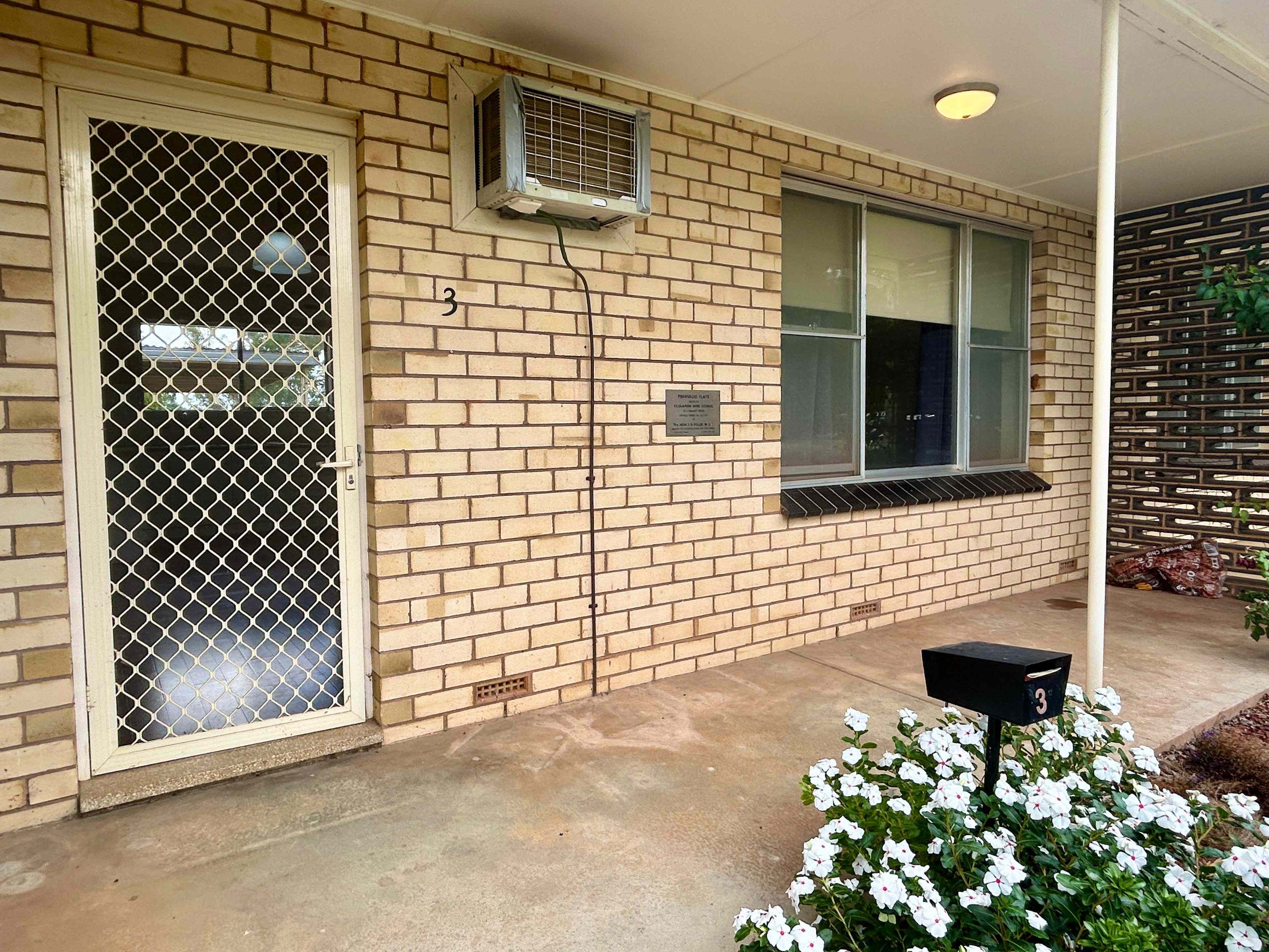 Home For Rent: NSW Coolamon, NSW 2701 Unit | Prop-GPT the AI-Powered Property Portal