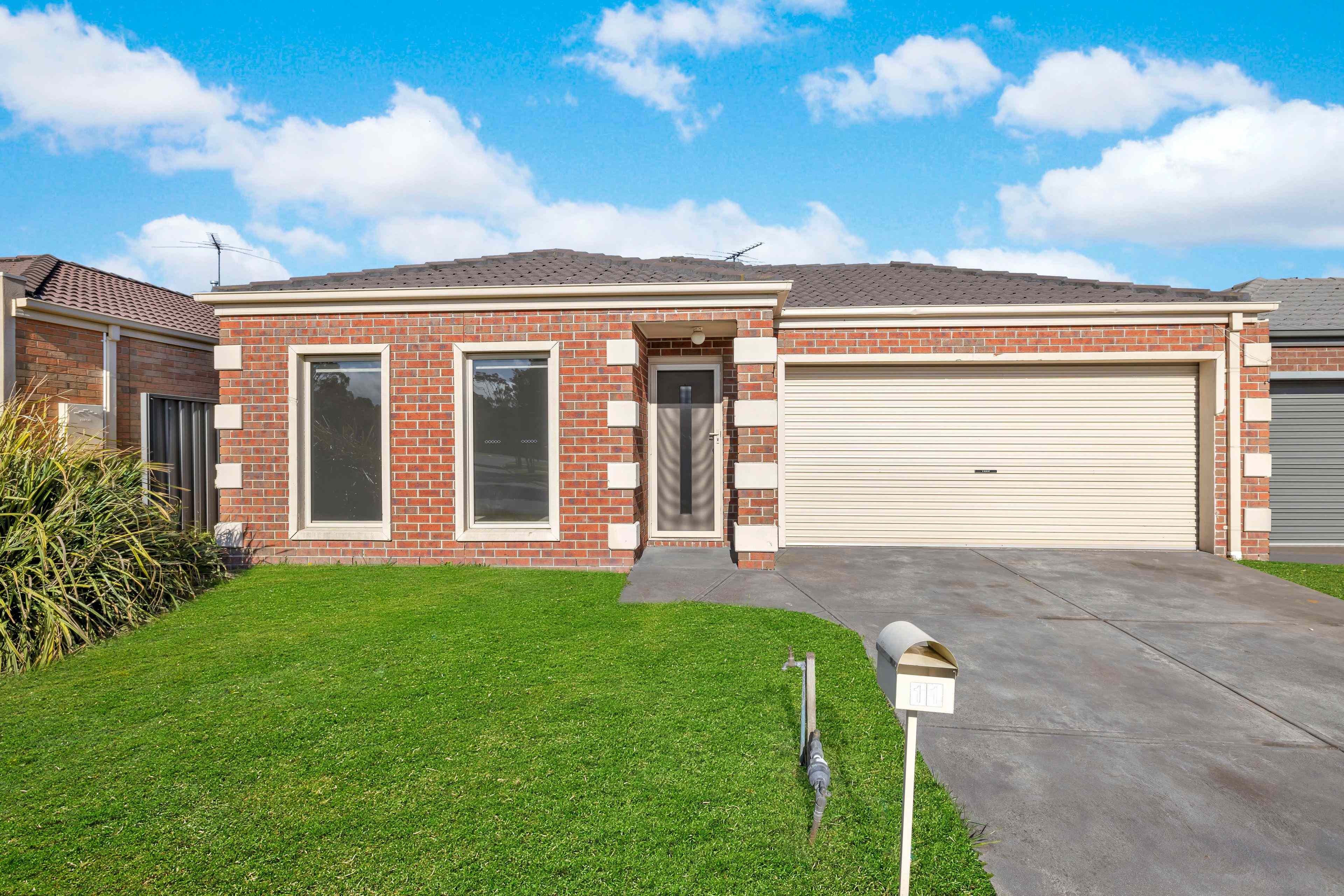 Home For Rent: VIC Pakenham, VIC 3810 House | Prop-GPT the AI-Powered Property Portal