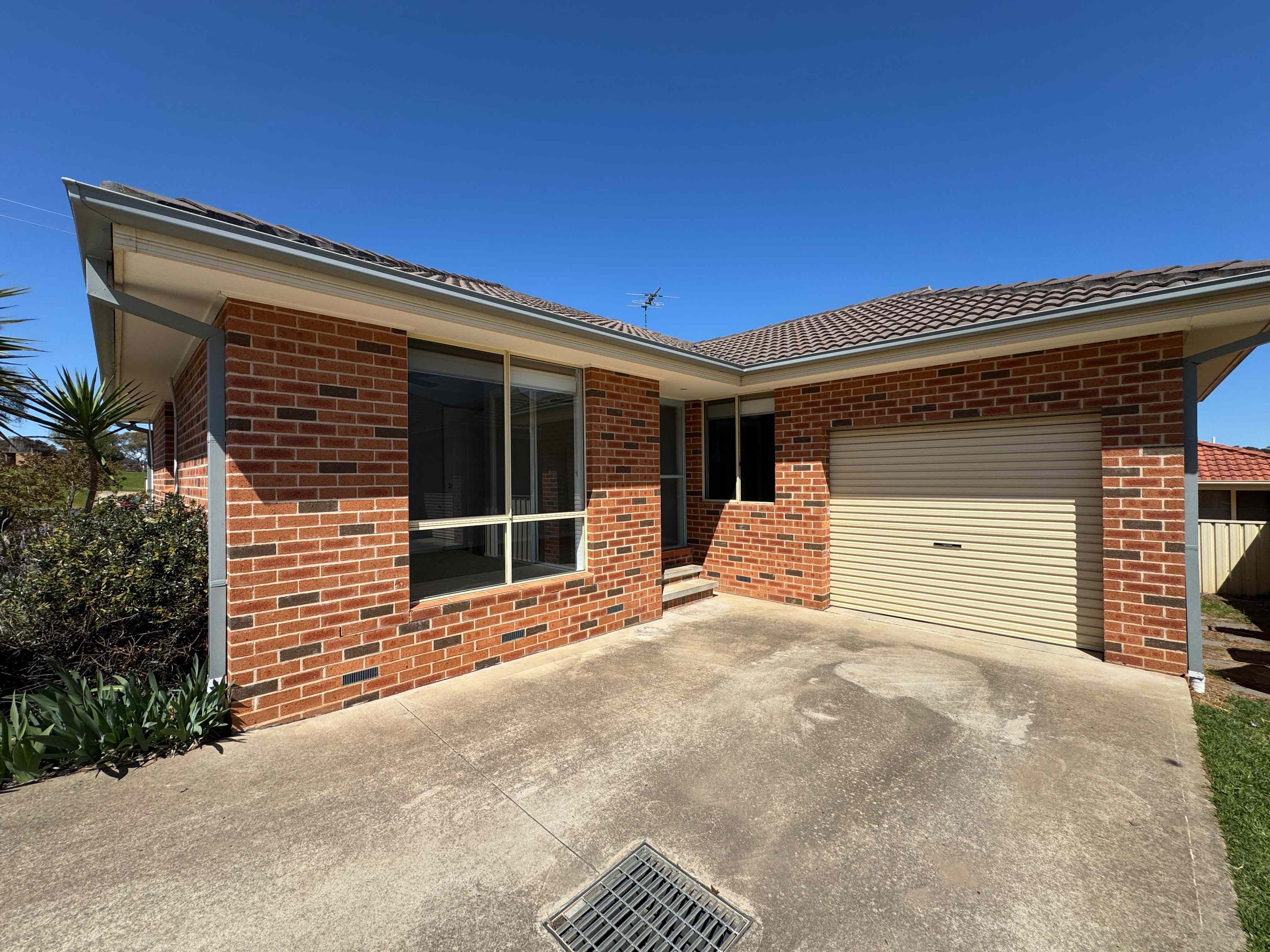 Home For Rent: NSW Young, NSW 2594 Villa | Prop-GPT the AI-Powered Property Portal