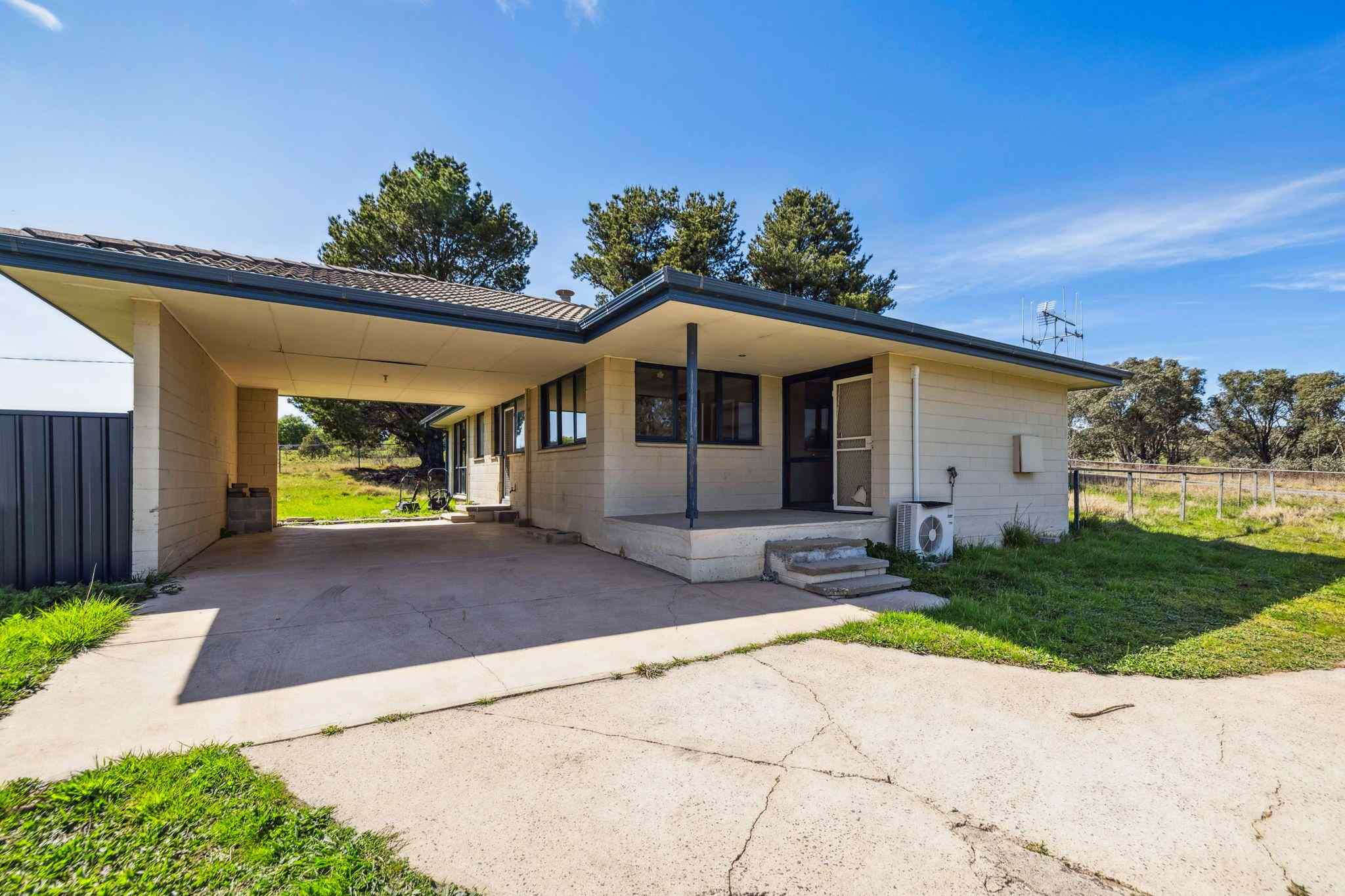 Prop-GPT: House: NSW Jeir, NSW 2582 Home For Rent