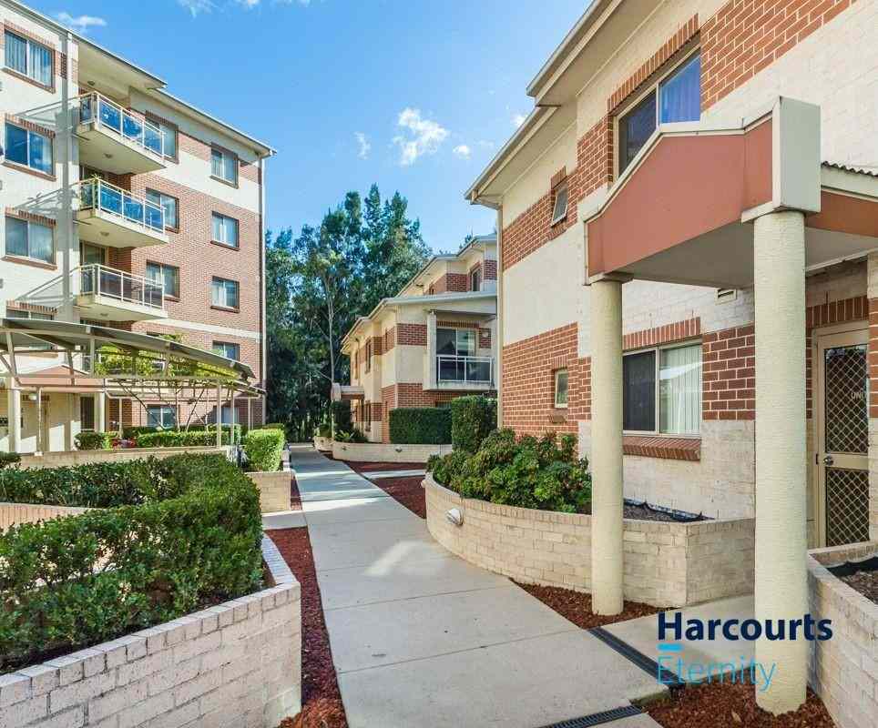 Prop-GPT: Property: NSW Toongabbie, NSW 2146 New South Wales 2146