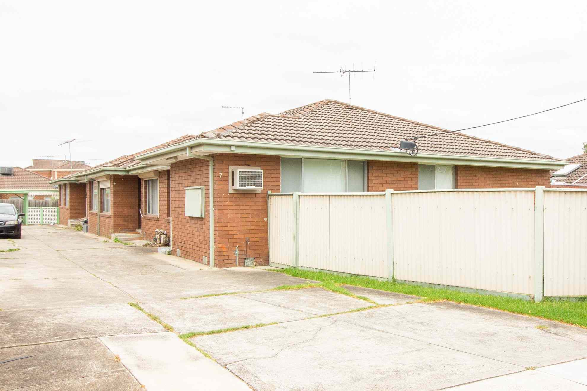 Small and cute!: VIC Pascoe Vale, VIC 3044 Unit | Prop-GPT the AI-Powered Property Portal
