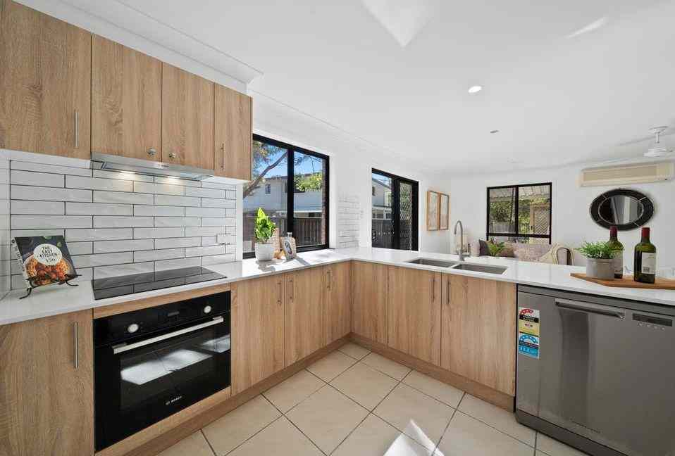 Home For Rent: QLD Sunnybank Hills, QLD 4109 House | Prop-GPT the AI-Powered Property Portal