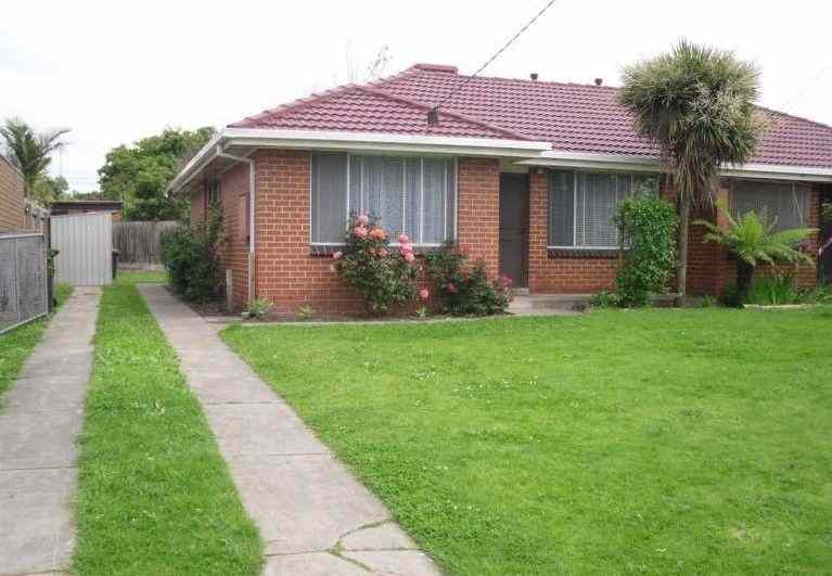 CONVENIENT SITE, RENOVATED DELIGHT!: VIC Oakleigh, VIC 3166 House | Prop-GPT the AI-Powered Property Portal