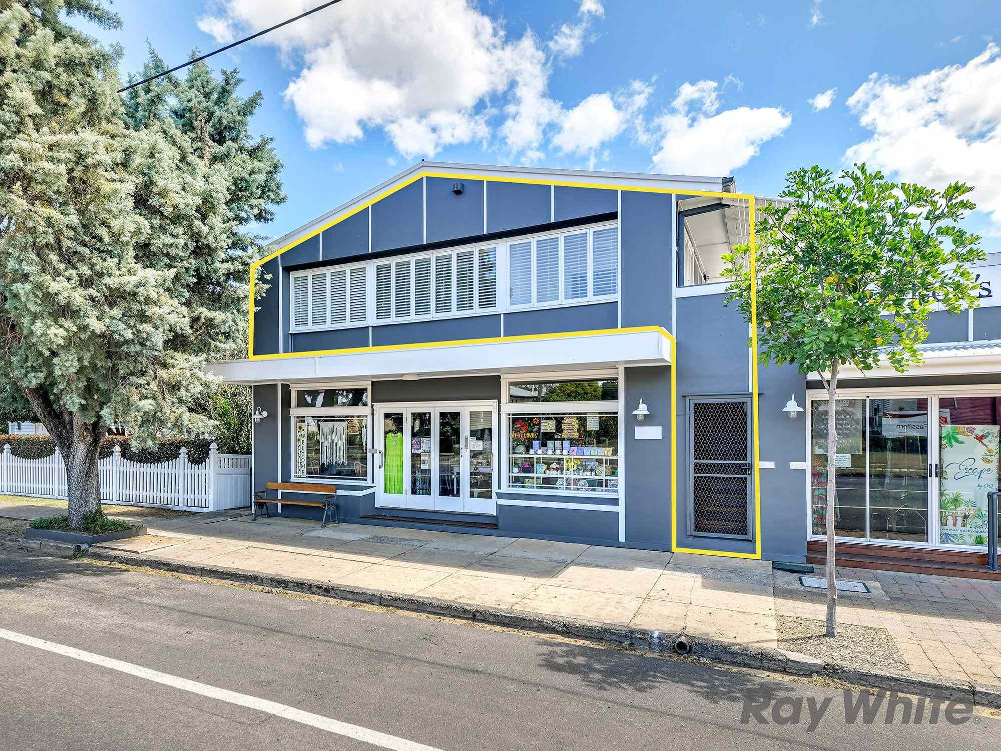 Prop-GPT: House: QLD Kalbar, QLD 4309 Stunning Luxury Apartment in Central Kalbar