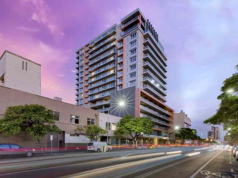 Prop-GPT: House: SA Adelaide, SA 5000 305/180 Morphett Street, ADELAIDE, SA 5000 - House for Rent - harcourts.net