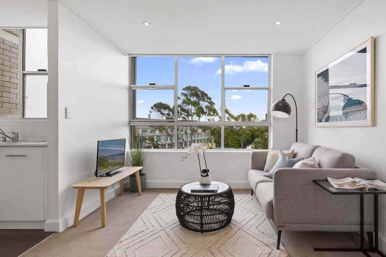 Beautiful Parkside Apartment Offering Superb Lifestyle Convenience: NSW Centennial Park, NSW 2021 Apartment | Prop-GPT the AI-Powered Property Portal