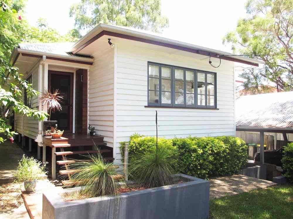 Entertainers Dream: QLD Mount Gravatt East, QLD 4122 House | Prop-GPT the AI-Powered Property Portal