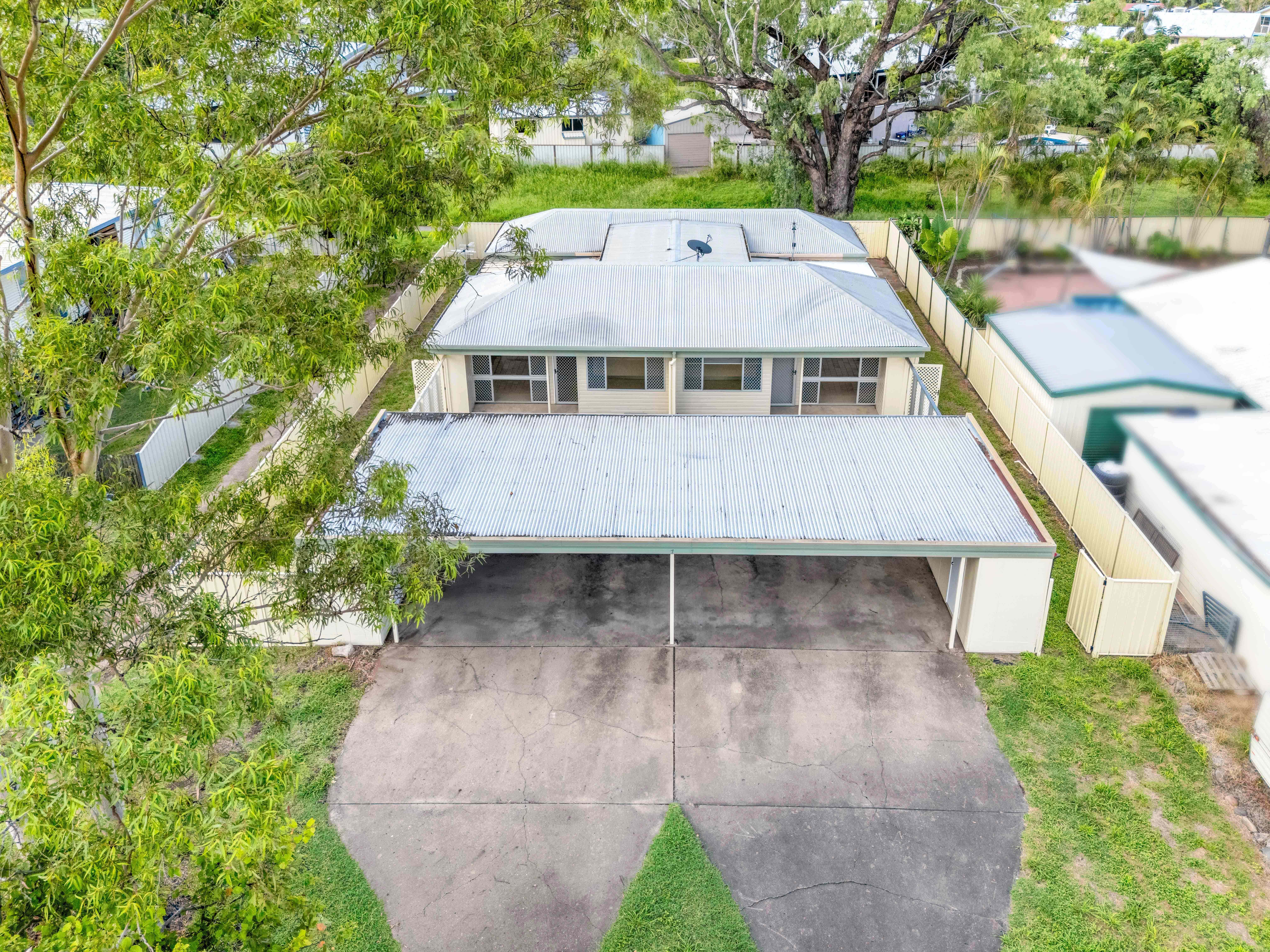 Two Bedroom Duplex with good sized yard: QLD Emerald, QLD 4720 DuplexSemi-detached | Prop-GPT the AI-Powered Property Portal