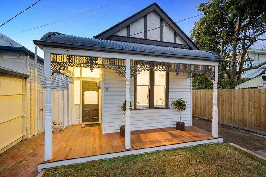 IF BEAUTY IS WHAT YOU ARE AFTER- THEN THIS ONE IS FOR YOU !: VIC Newport, VIC 3015 House | Prop-GPT the AI-Powered Property Portal
