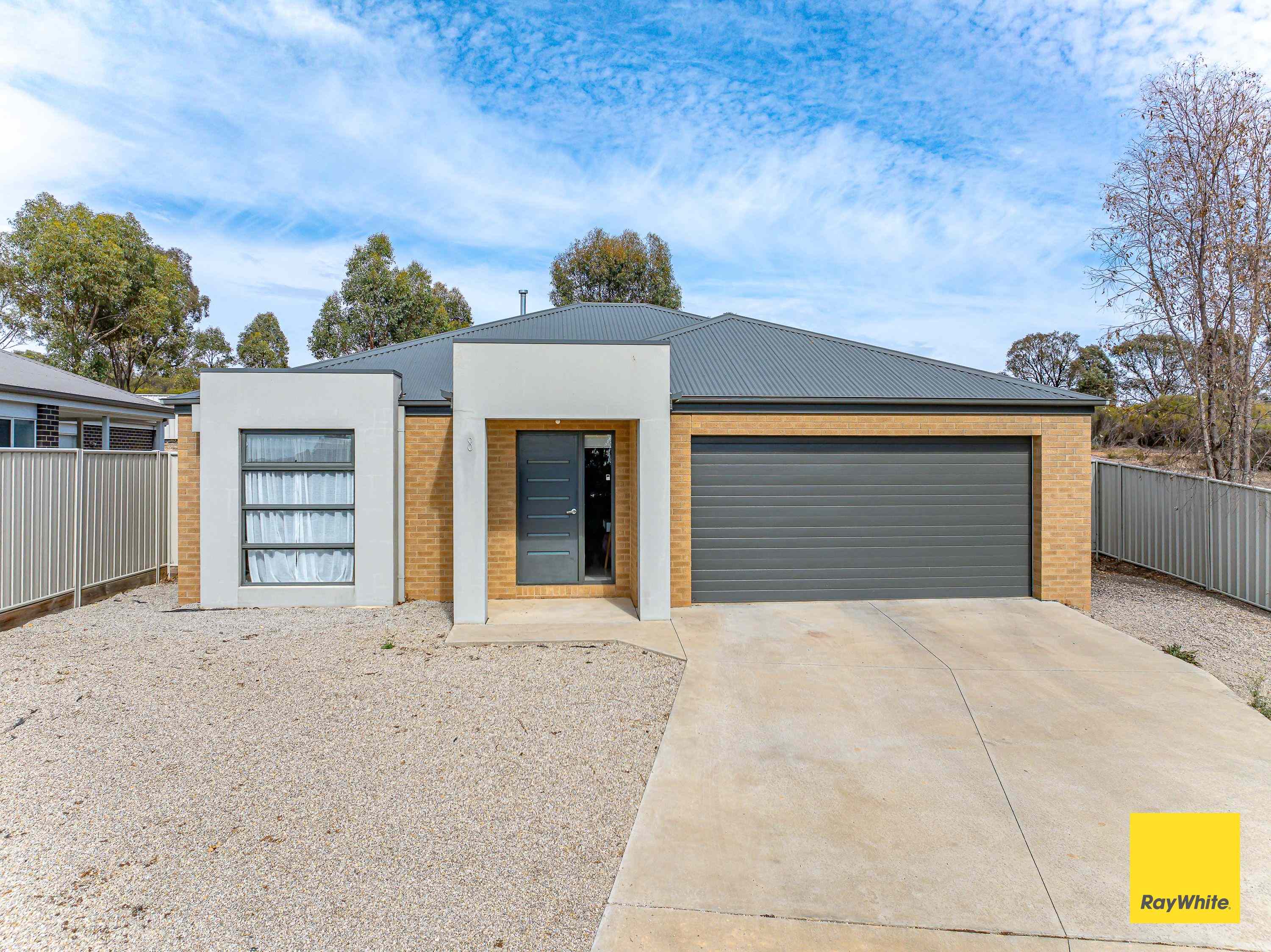 Modern Living where Convenience Meets Comfort: VIC Long Gully, VIC 3550 House | Prop-GPT the AI-Powered Property Portal