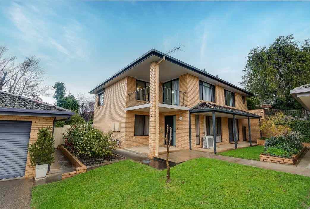 Spacious & Stylish Unit - Prime Location: NSW East Albury, NSW 2640 House | Prop-GPT the AI-Powered Property Portal