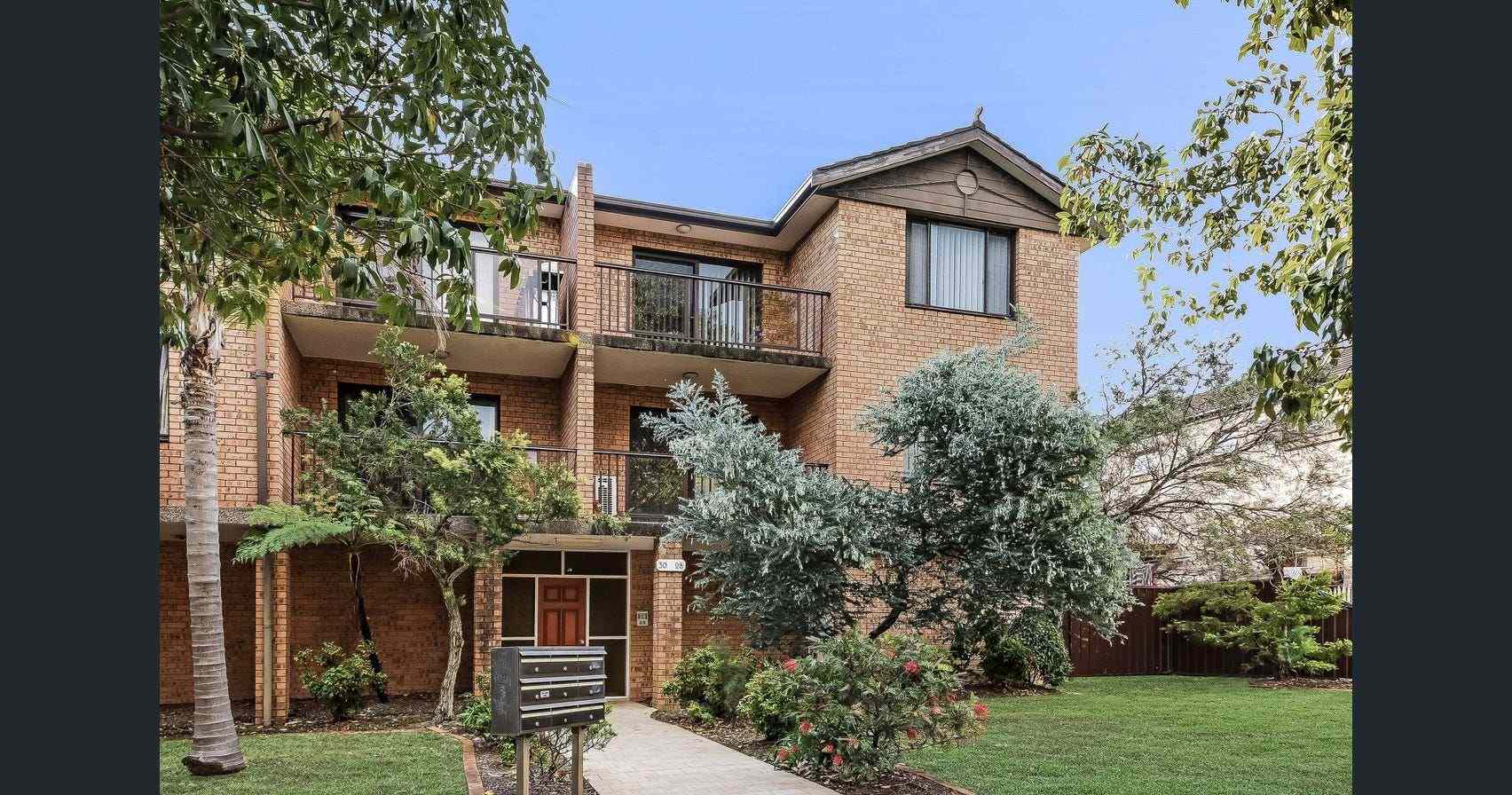 IMMACULATE 2 BEDROOM UNIT IN TOP LOCATION: NSW Mortdale, NSW 2223 Unit | Prop-GPT the AI-Powered Property Portal