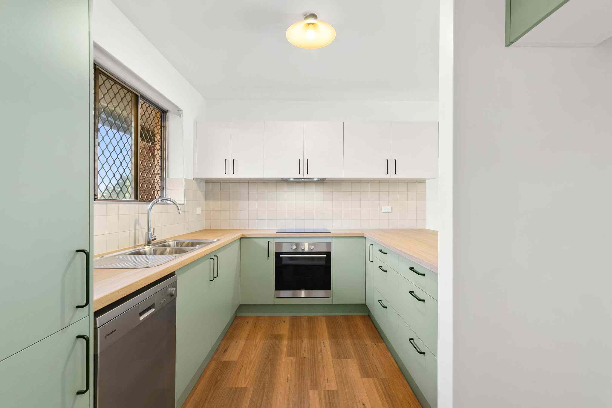 Freshly Renovated 2-Bedroom Apartment in Greenslopes: QLD Greenslopes, QLD 4120 Apartment | Prop-GPT the AI-Powered Property Portal