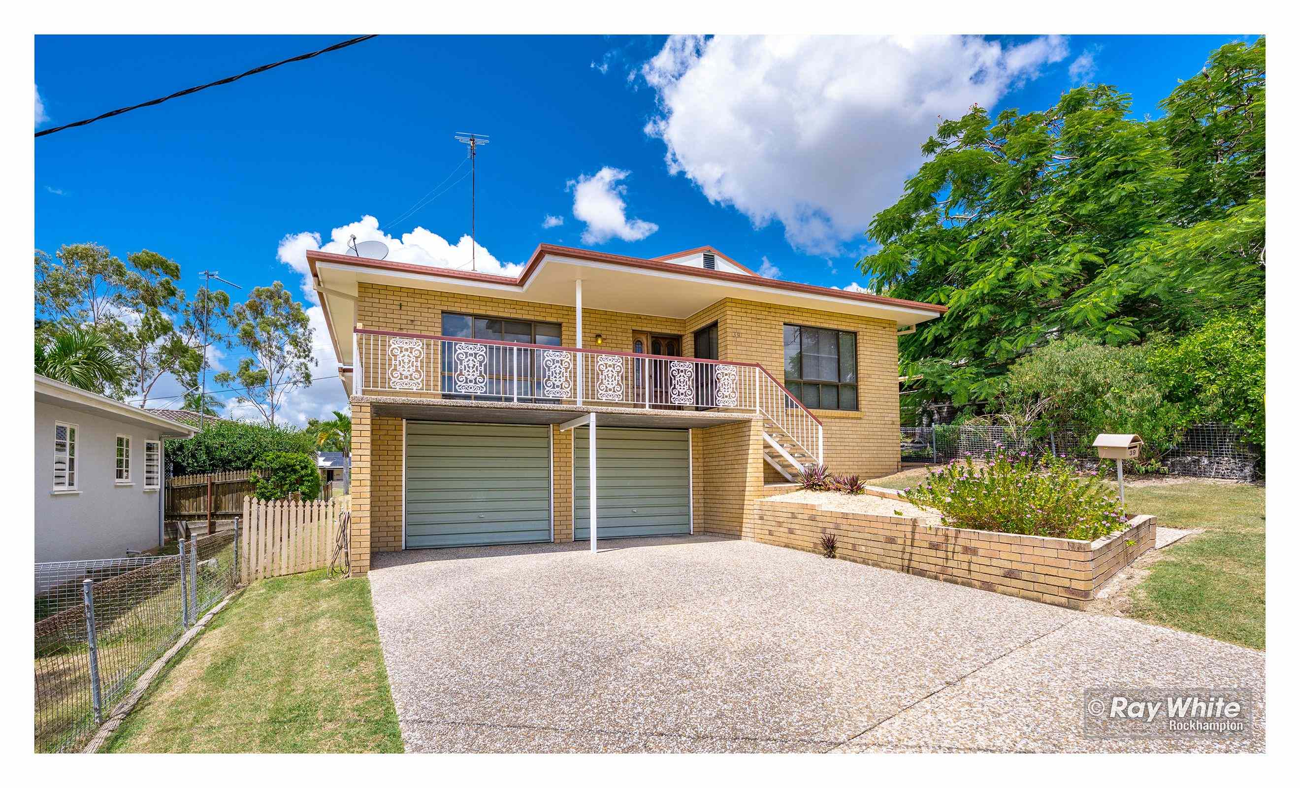 Prop-GPT: House: QLD The Range, QLD 4700 Solid Brick home on The Range - Location Location!!