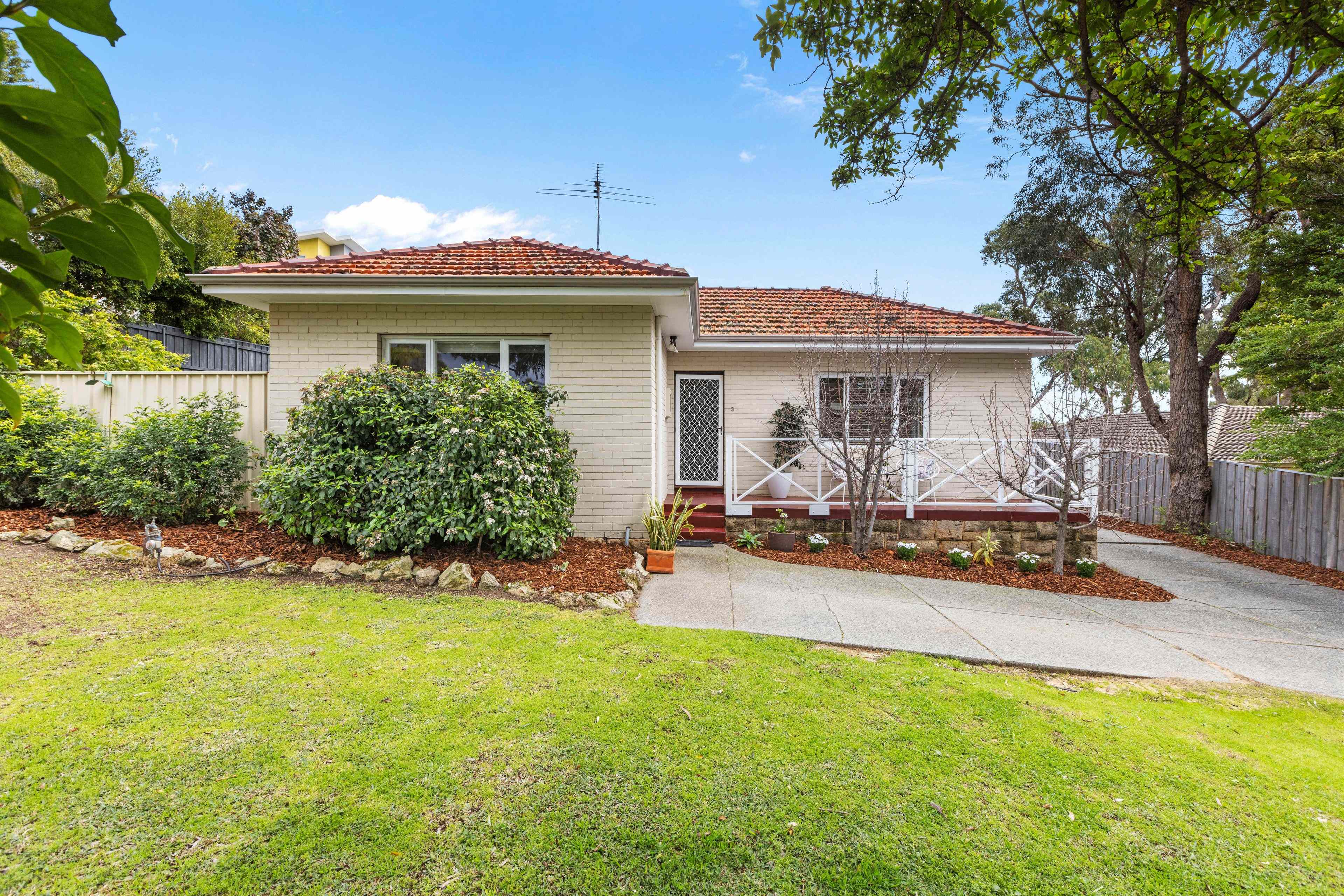 Charming 3-bedroom home in Wembley Downs: WA Wembley Downs, WA 6019 House | Prop-GPT the AI-Powered Property Portal