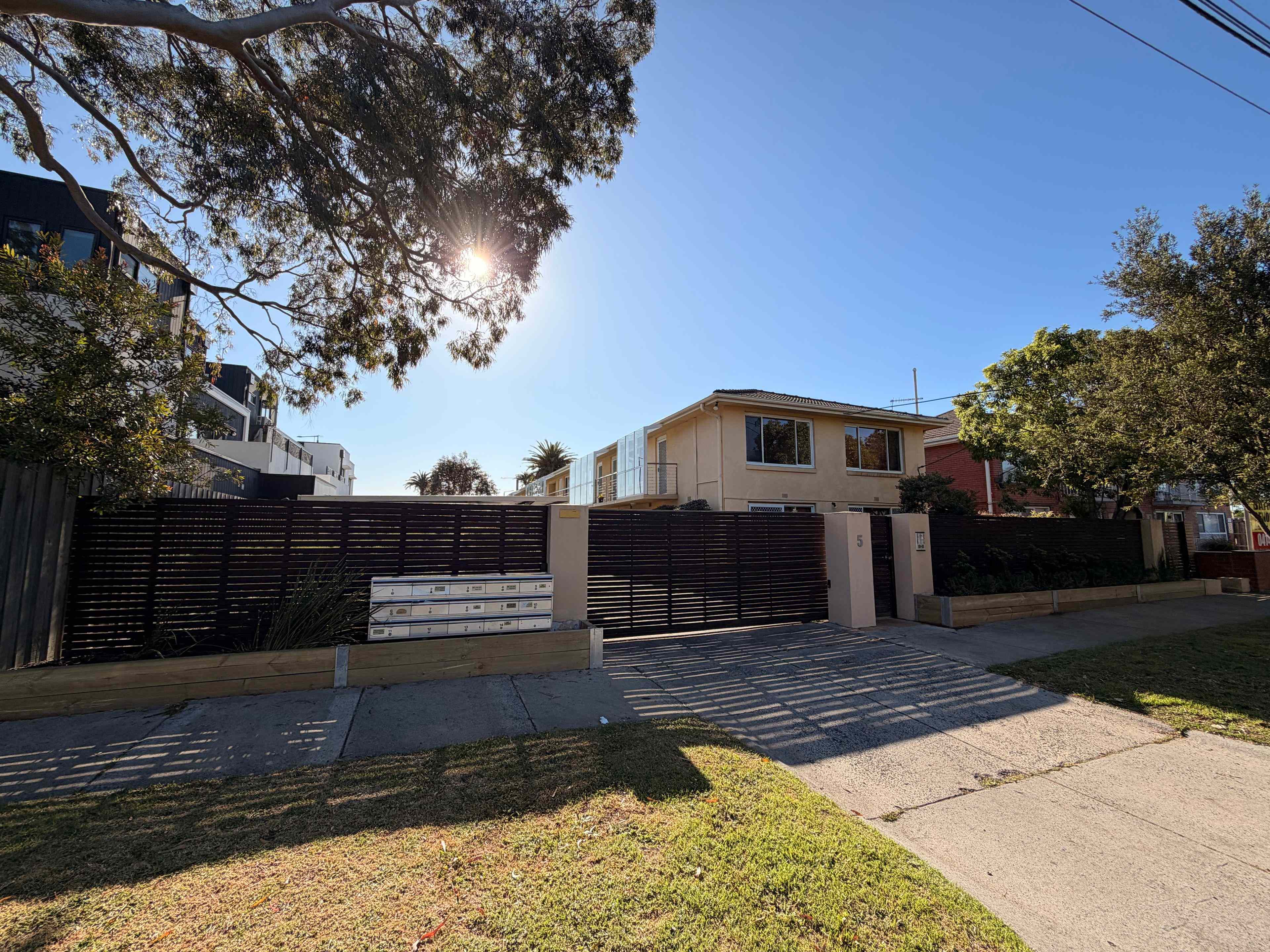 Modern 1-Bedroom Apartment in Secure Complex: VIC Mentone, VIC 3194 Apartment | Prop-GPT the AI-Powered Property Portal