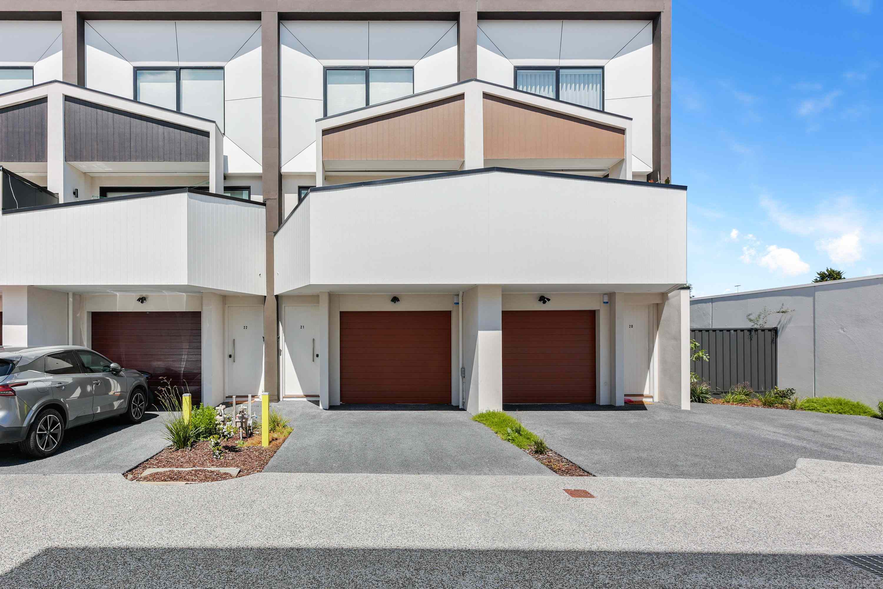 Stylish Brand New 3-Bedroom Townhouse in the Heart of Mordialloc: VIC Mordialloc, VIC 3195 Townhouse | Prop-GPT the AI-Powered Property Portal