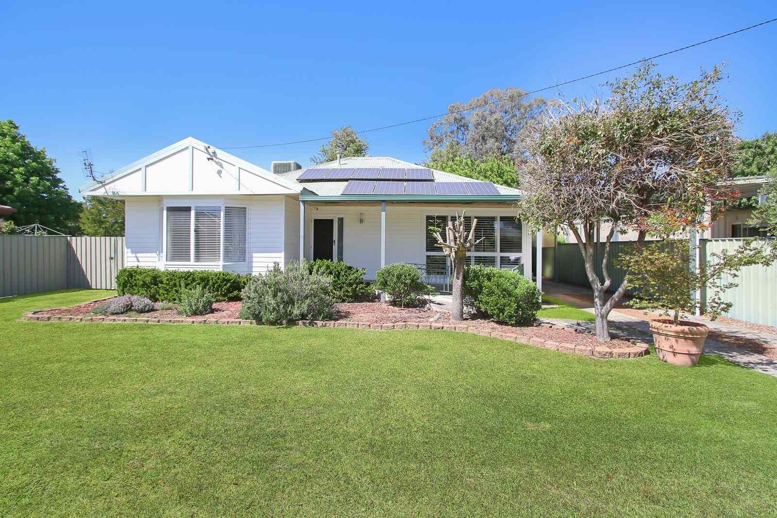 Make the Move to McDonald!: NSW Lavington, NSW 2641 House | Prop-GPT the AI-Powered Property Portal