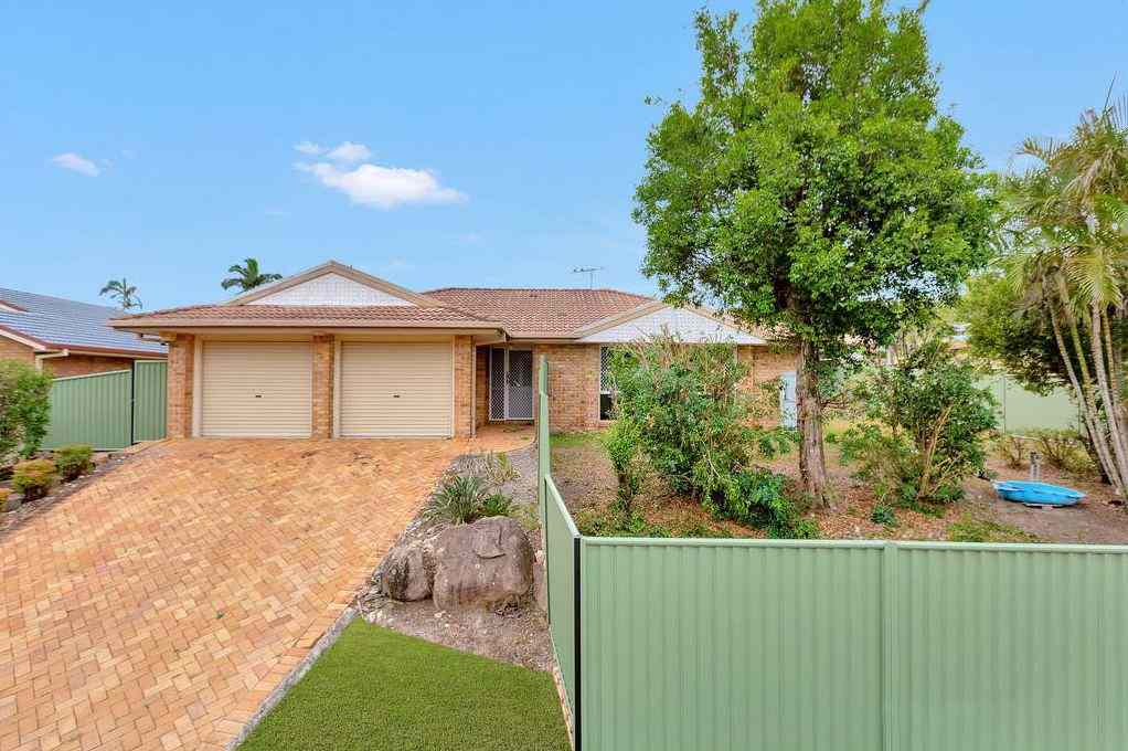 Family Home in Prime Location + Ducted Aircon: QLD Runcorn, QLD 4113 House | Prop-GPT the AI-Powered Property Portal