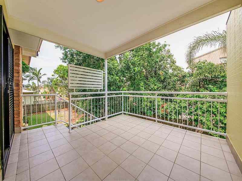 6/25 Birdwood Street, COORPAROO, QLD 4151 - House for Rent - harcourts.net: QLD Coorparoo, QLD 4151 House | Prop-GPT the AI-Powered Property Portal