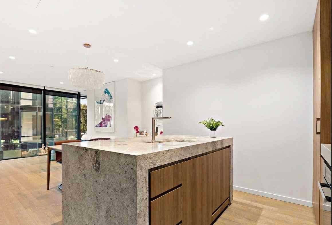 RADIANT LUXURY & MODERN ELEGANCE: VIC Melbourne, VIC 3000 Apartment | Prop-GPT the AI-Powered Property Portal