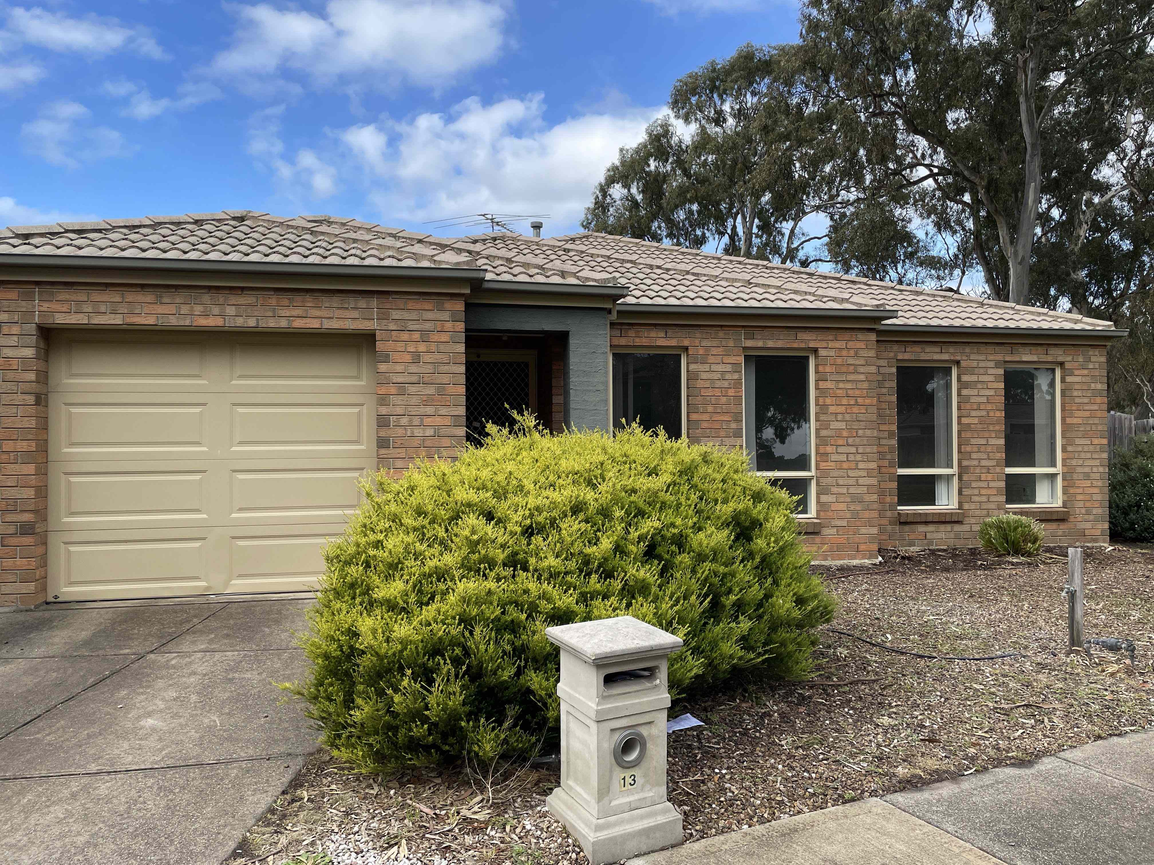 FOUR BEDROOM HOME IN THE LAKES: VIC South Morang, VIC 3752 House | Prop-GPT the AI-Powered Property Portal