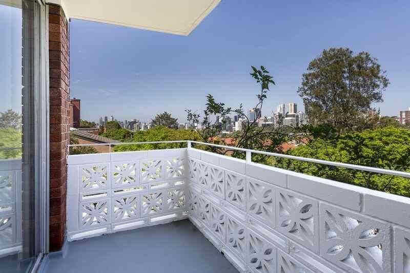 Fabulously located 2 bedroom apartment: NSW Neutral Bay, NSW 2089 Apartment | Prop-GPT the AI-Powered Property Portal