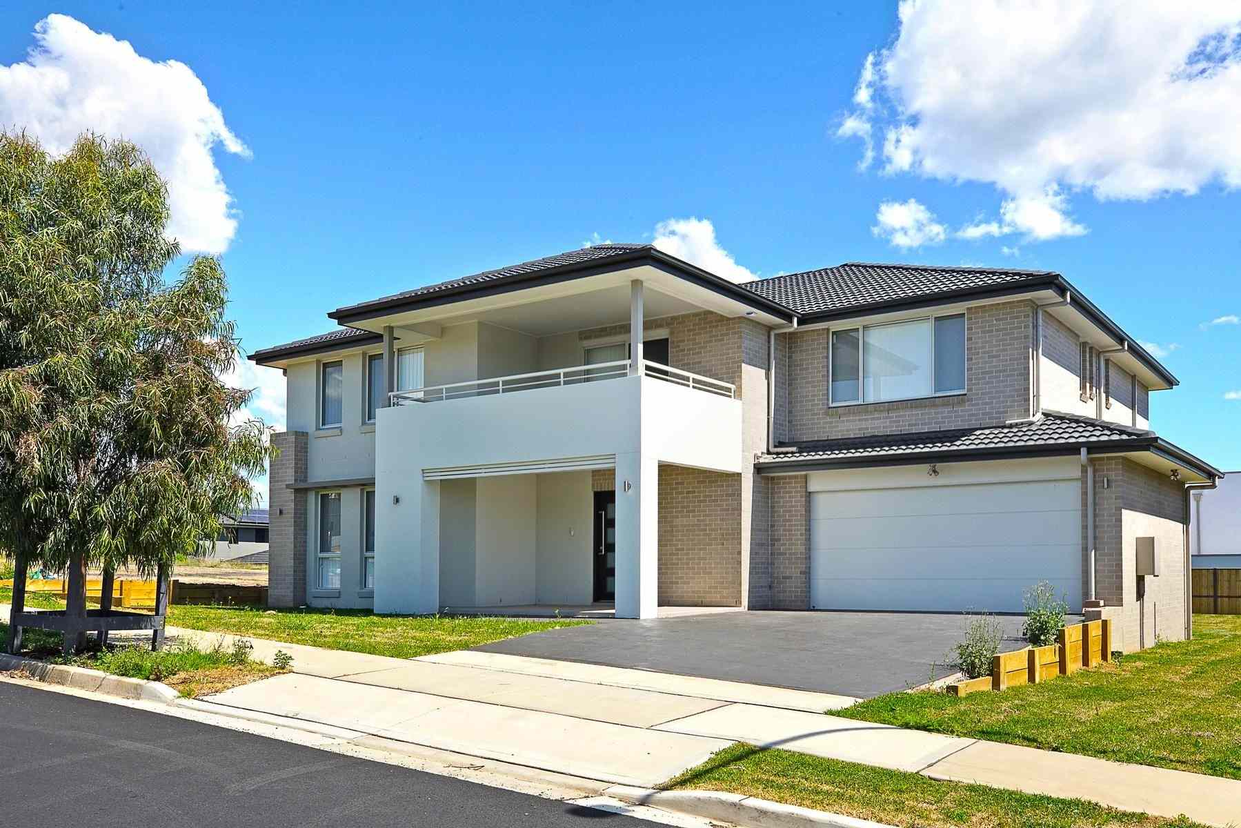 LUXURY LIVING IN THE HEART OF MULGOA RISE: NSW Glenmore Park, NSW 2745 House | Prop-GPT the AI-Powered Property Portal