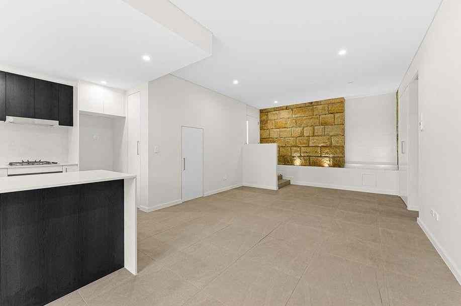 Spacious 2 Bedroom flat: NSW Rockdale, NSW 2216 Flat | Prop-GPT the AI-Powered Property Portal