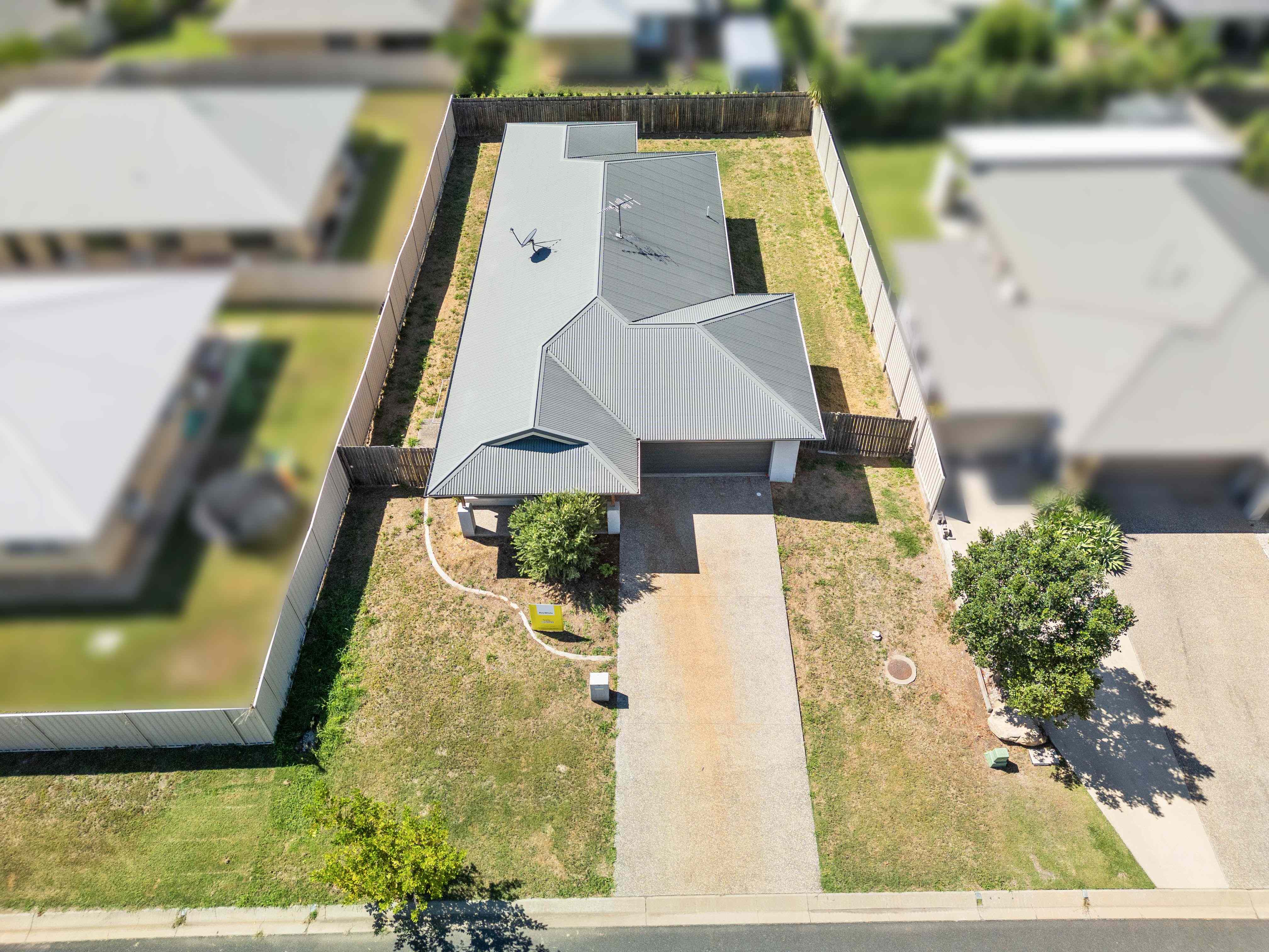 Four Bedroom Modern Home Available for Rent mid to late November: QLD Emerald, QLD 4720 House | Prop-GPT the AI-Powered Property Portal