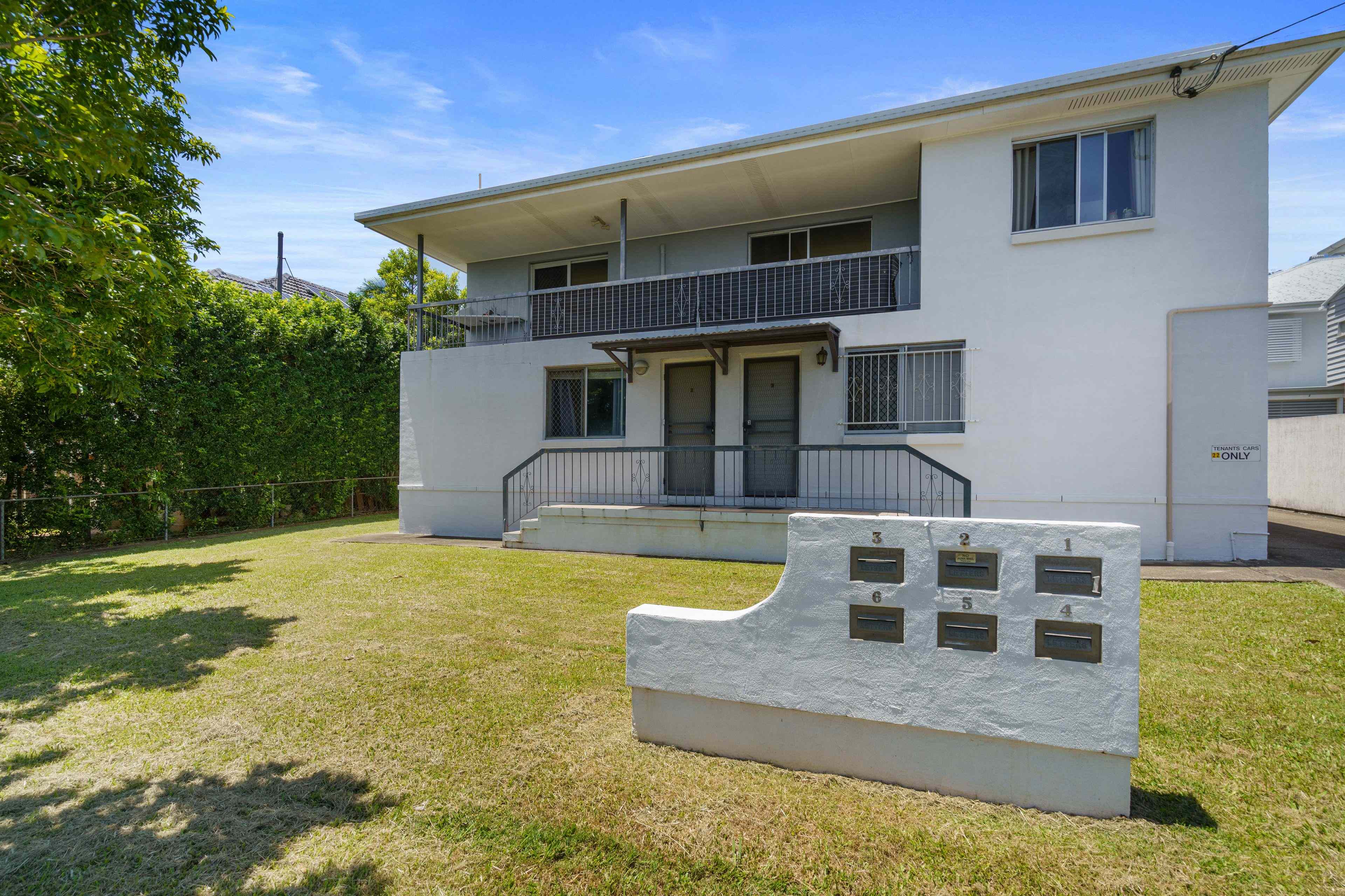 Petite Unit Close to Transport and Main Roads: QLD Moorooka, QLD 4105 Unit | Prop-GPT the AI-Powered Property Portal