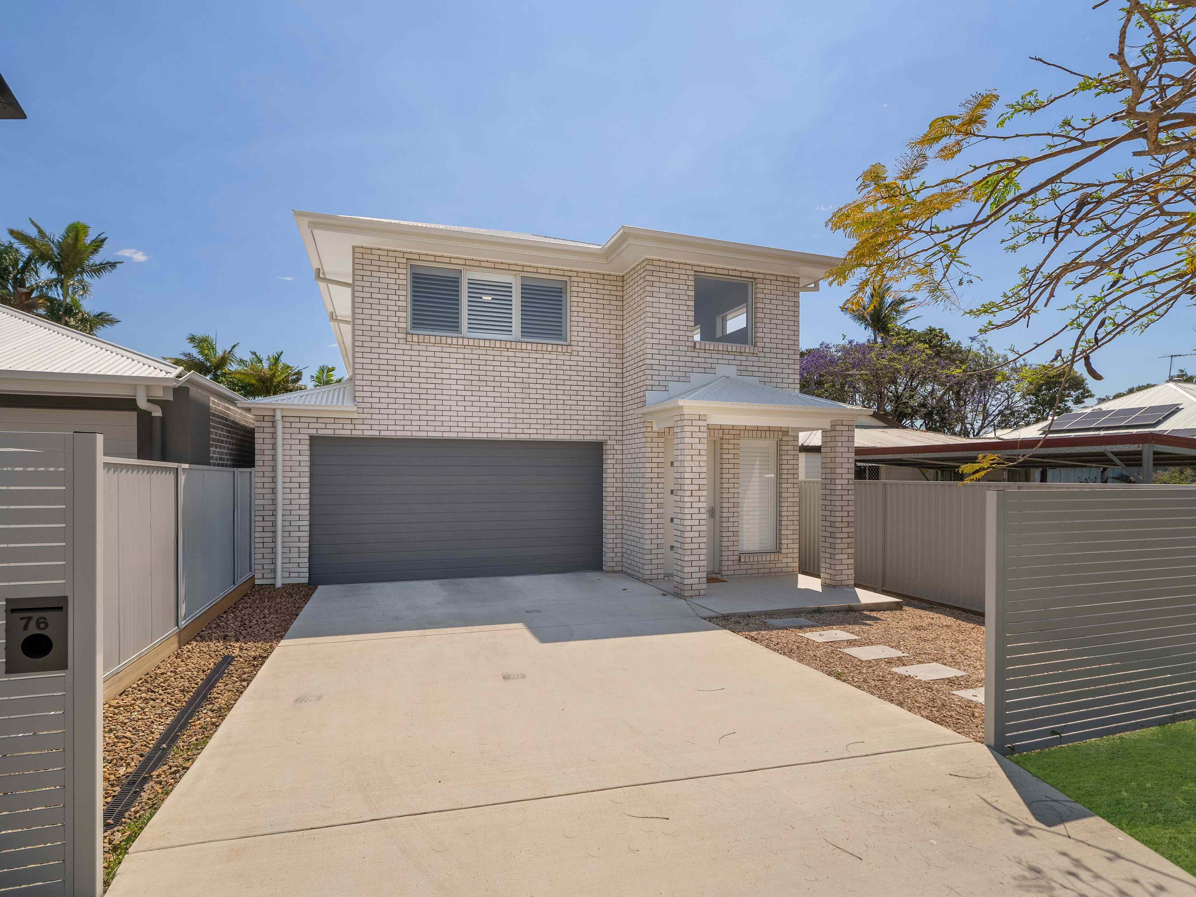 Prop-GPT: House: QLD Margate, QLD 4019 5 Bedroom Home with Inground Pool & Ducted Airconditioning!