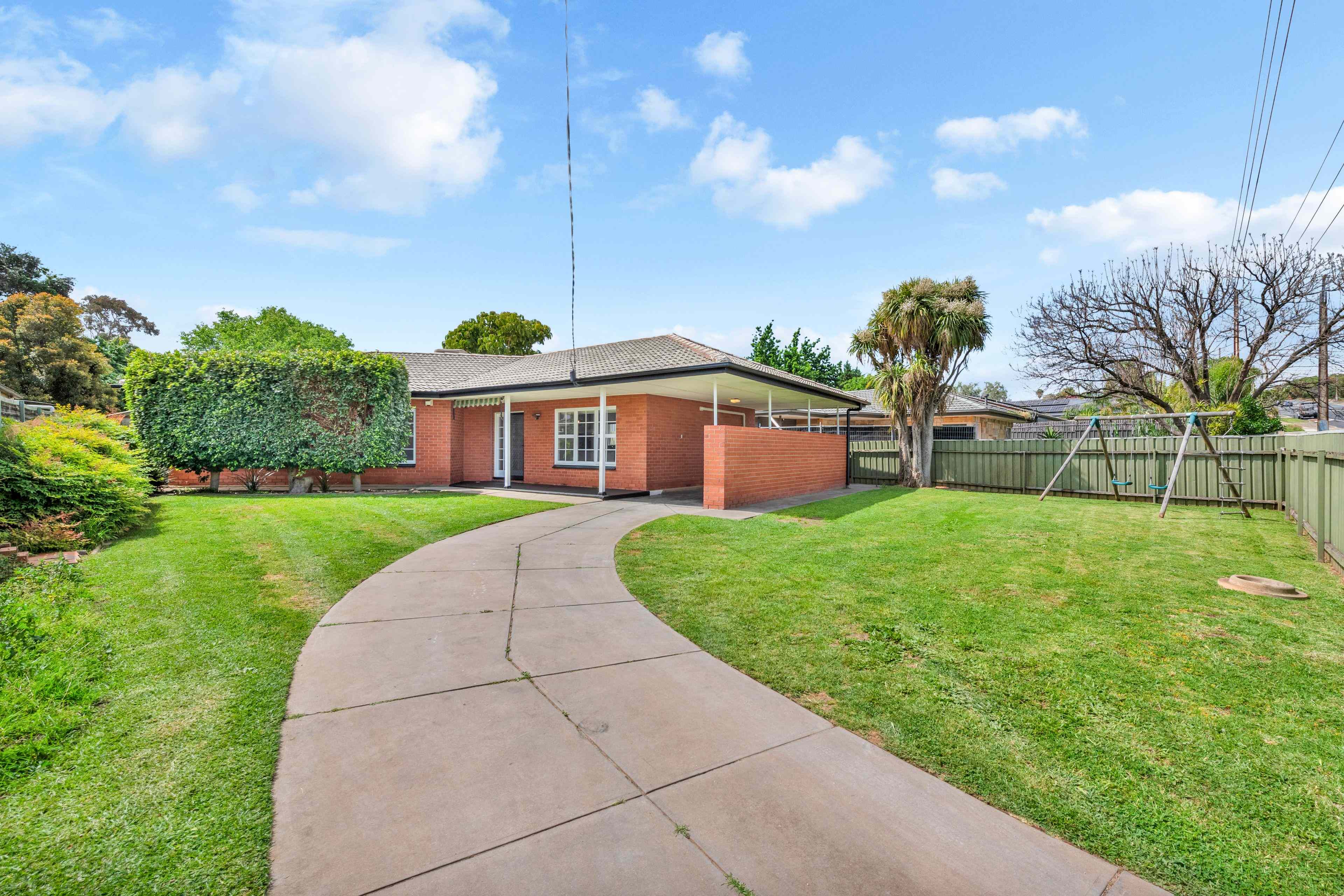 Beautifully renovated 3 bedroom home: SA Morphett Vale, SA 5162 House | Prop-GPT the AI-Powered Property Portal