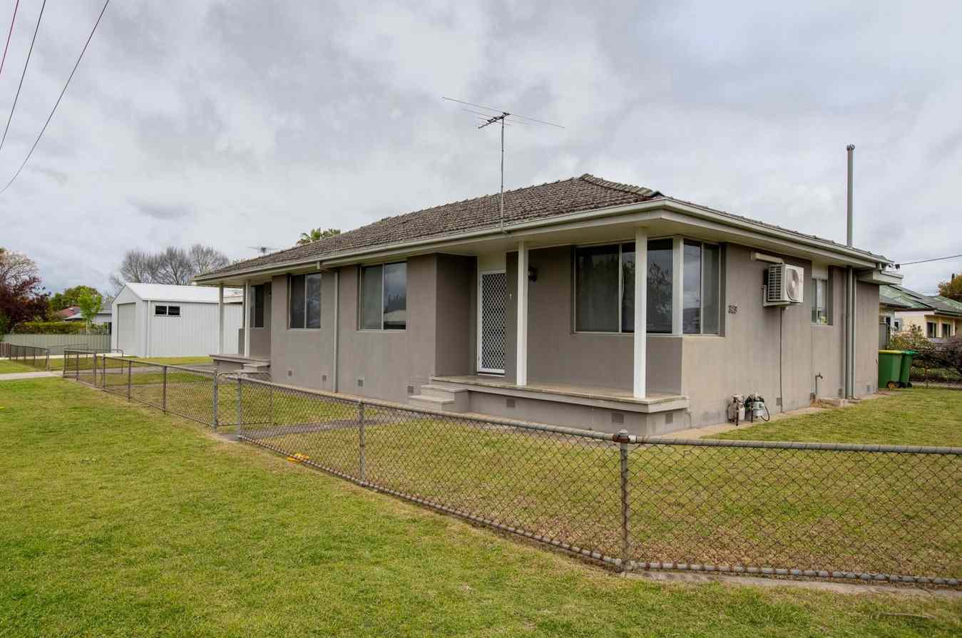 Convenient and Comfortable Living in North Albury: NSW North Albury, NSW 2640 House | Prop-GPT the AI-Powered Property Portal