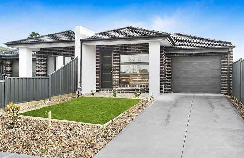 Stylish Family Living in the Heart of Keilor Park: VIC Keilor Park, VIC 3042 House | Prop-GPT the AI-Powered Property Portal