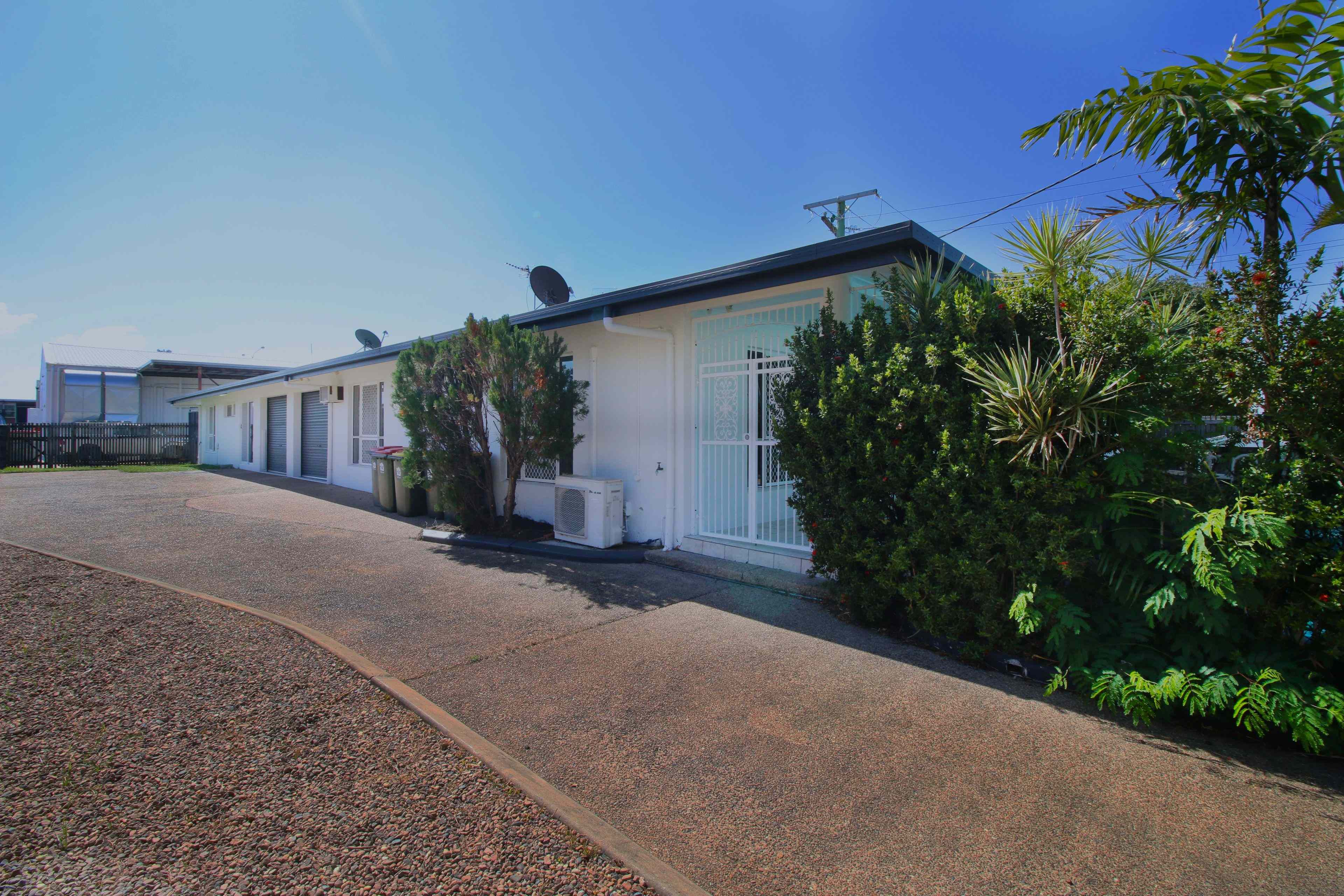 Modern Living in a Central Location: QLD Hermit Park, QLD 4812 DuplexSemi-detached | Prop-GPT the AI-Powered Property Portal