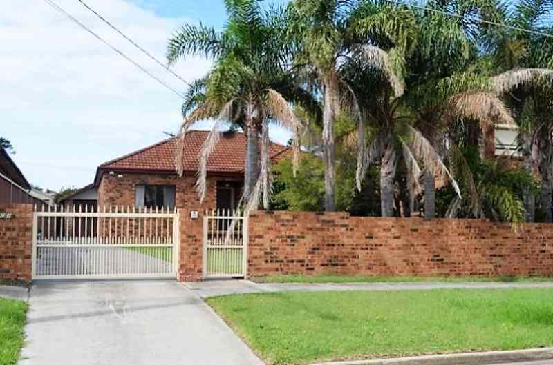 SPACIOUS THREE BEDROOM HOME ON HUGE BLOCK: NSW Phillip Bay, NSW 2036 House | Prop-GPT the AI-Powered Property Portal