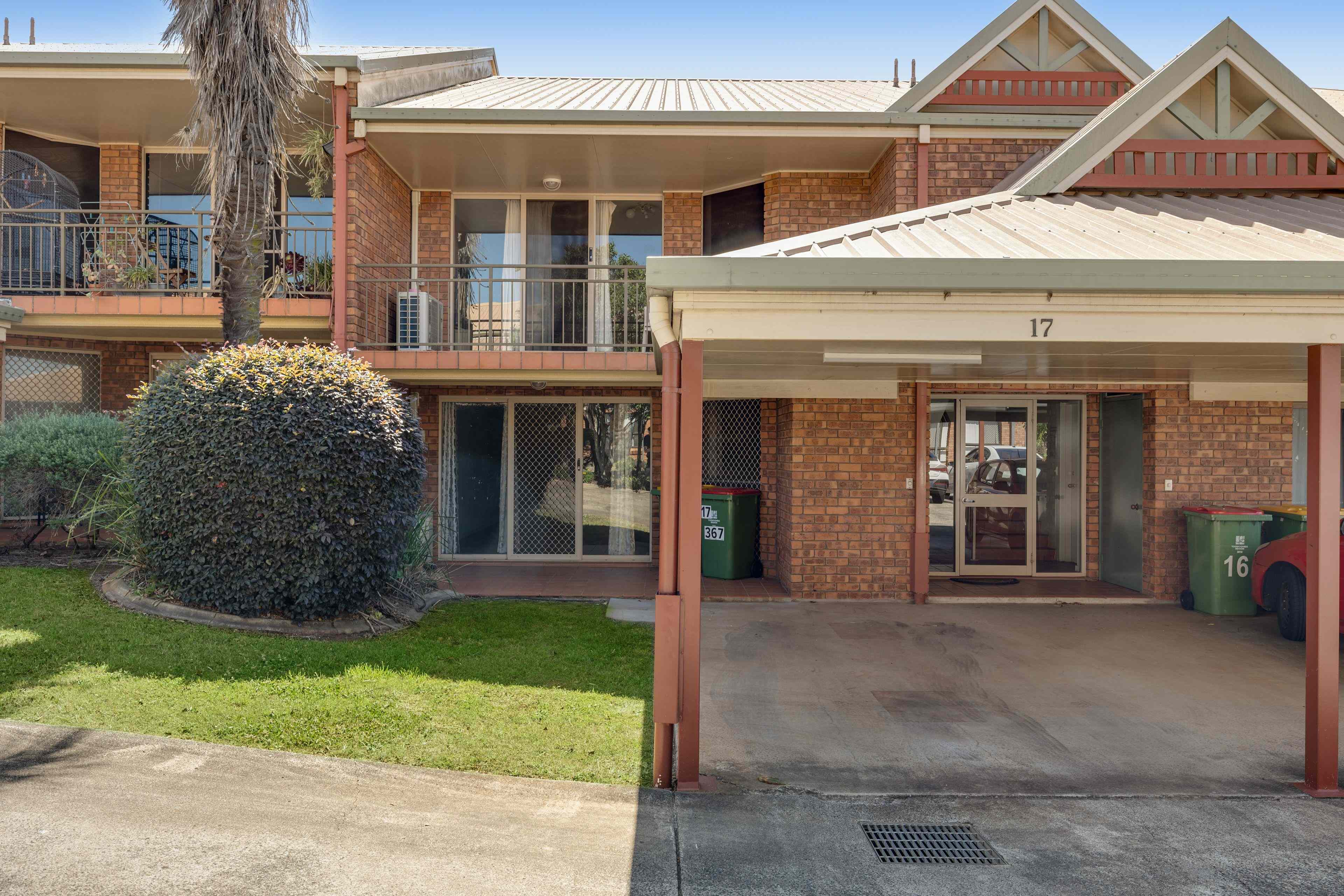 EASY LIVING TOWN HOUSE - WILL NOT STAY VACANT LONG: QLD Newtown, QLD 4350 Unit | Prop-GPT the AI-Powered Property Portal