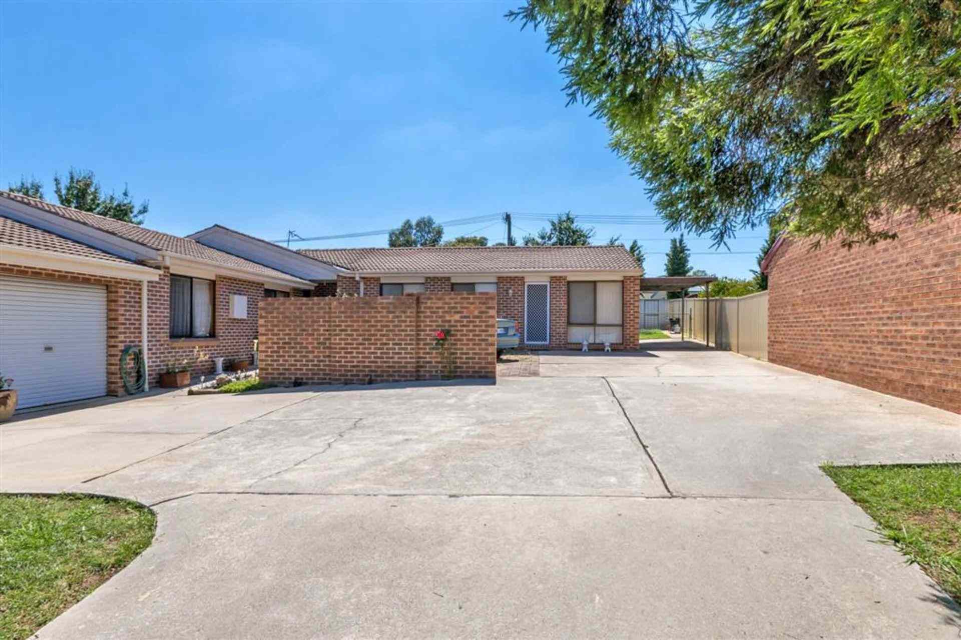 Well located 2 bedroom townhouse: ACT Evatt, ACT 2617 Townhouse | Prop-GPT the AI-Powered Property Portal