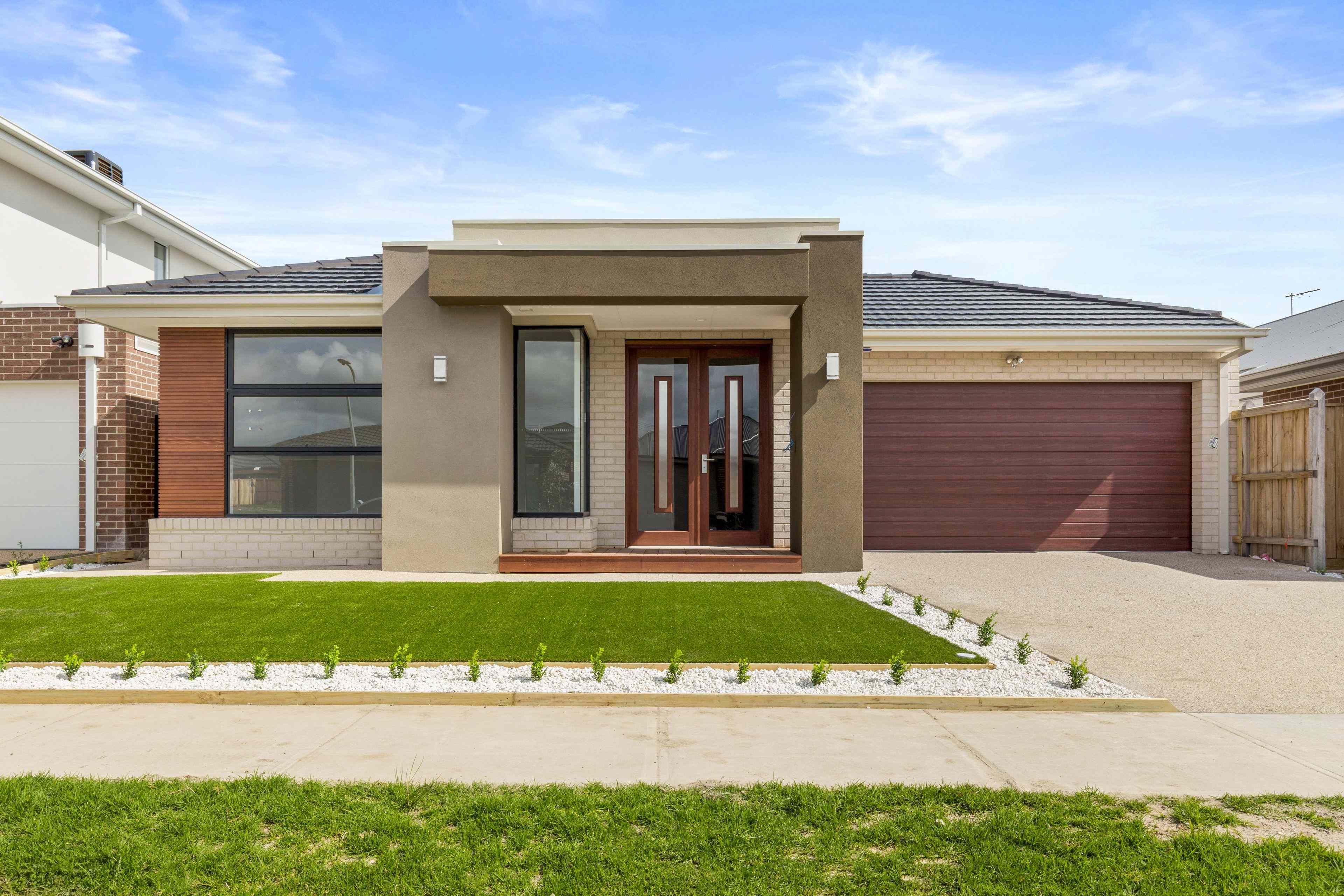 GRAND LIVING IN GRANDVUE ESTATE !: VIC Officer, VIC 3809 House | Prop-GPT the AI-Powered Property Portal