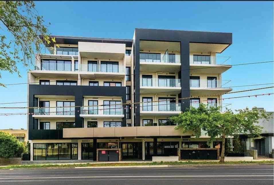 In the heart of Preston...: VIC Preston, VIC 3072 Apartment | Prop-GPT the AI-Powered Property Portal