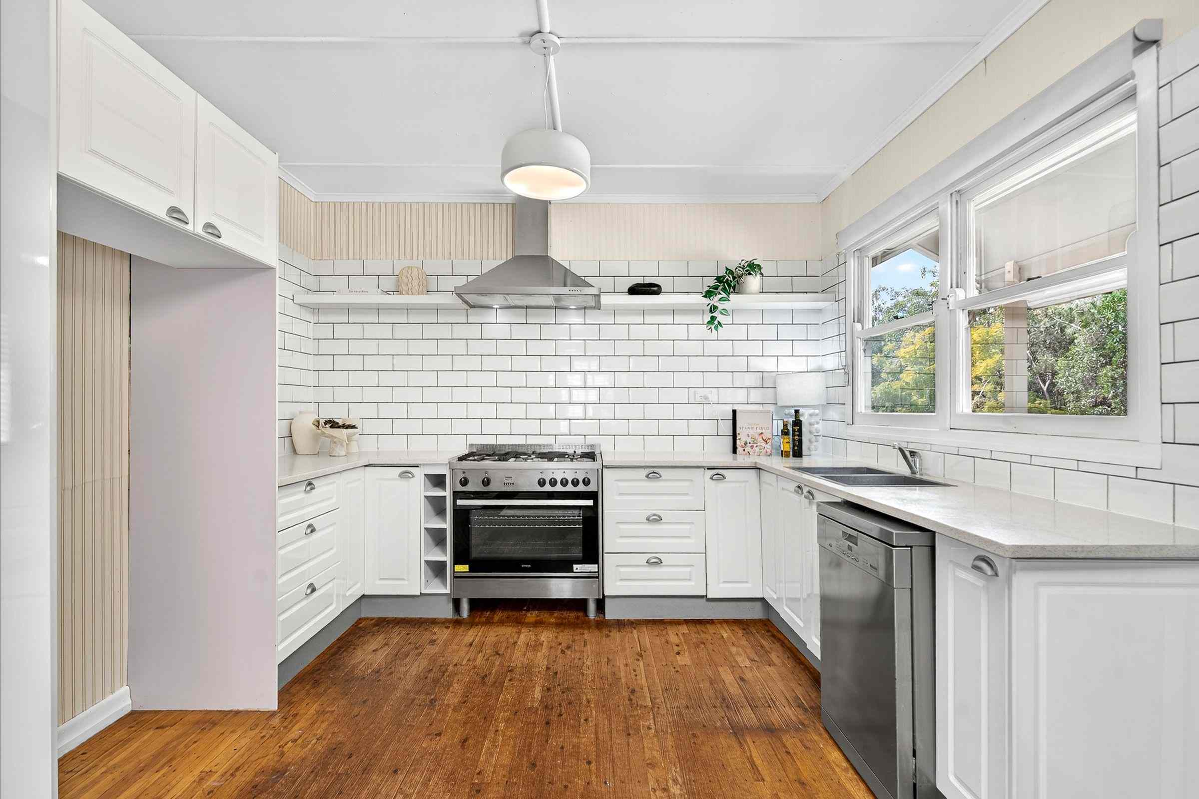 Lovely Family  Home in Great Location: QLD Tarragindi, QLD 4121 House | Prop-GPT the AI-Powered Property Portal