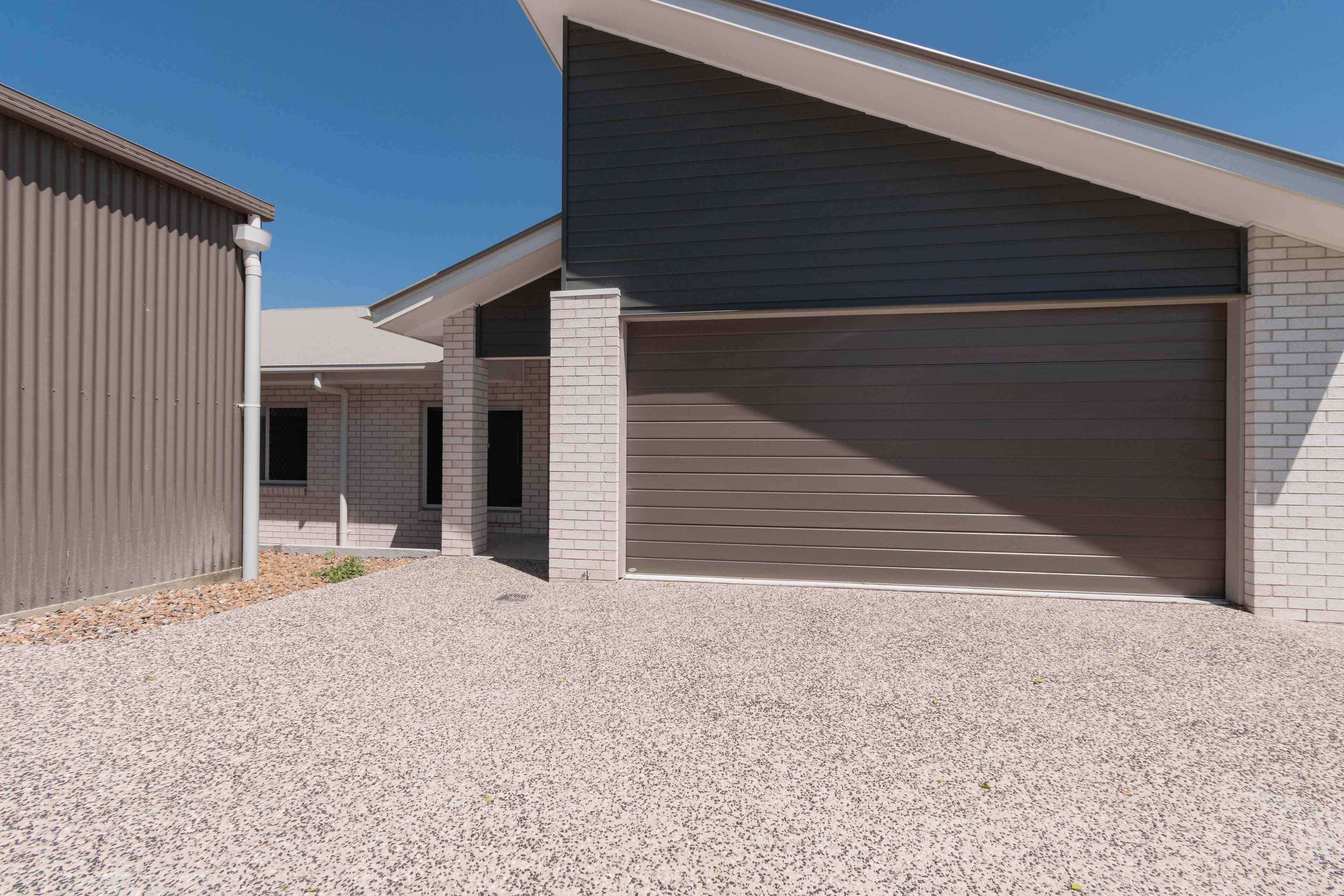 Prop-GPT: House: QLD Warwick, QLD 4370 Stunning Brand New 4 Bedroom Home with Large Shed