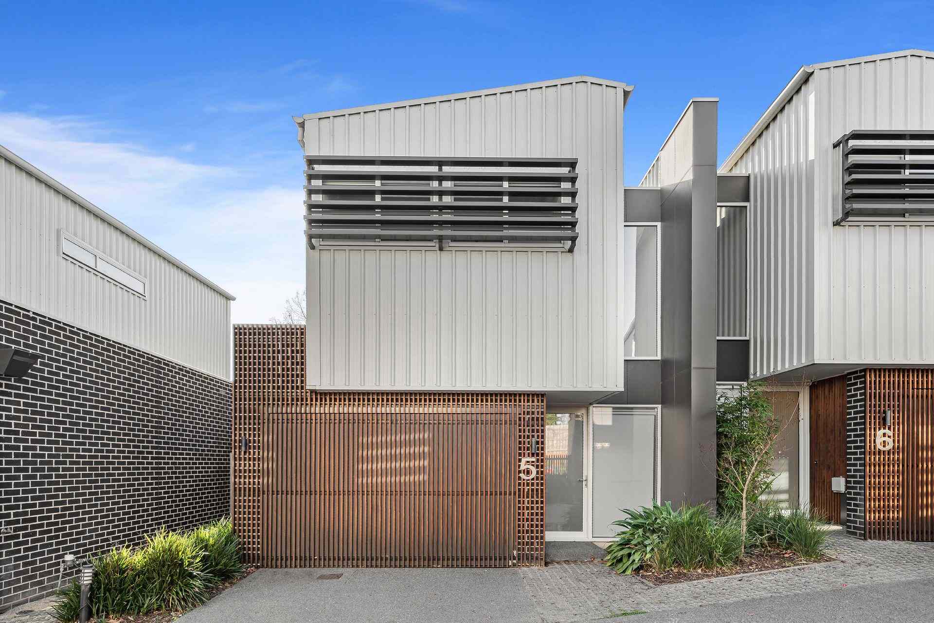 Modern Two Bedroom Townhouse: VIC Ivanhoe, VIC 3079 Townhouse | Prop-GPT the AI-Powered Property Portal