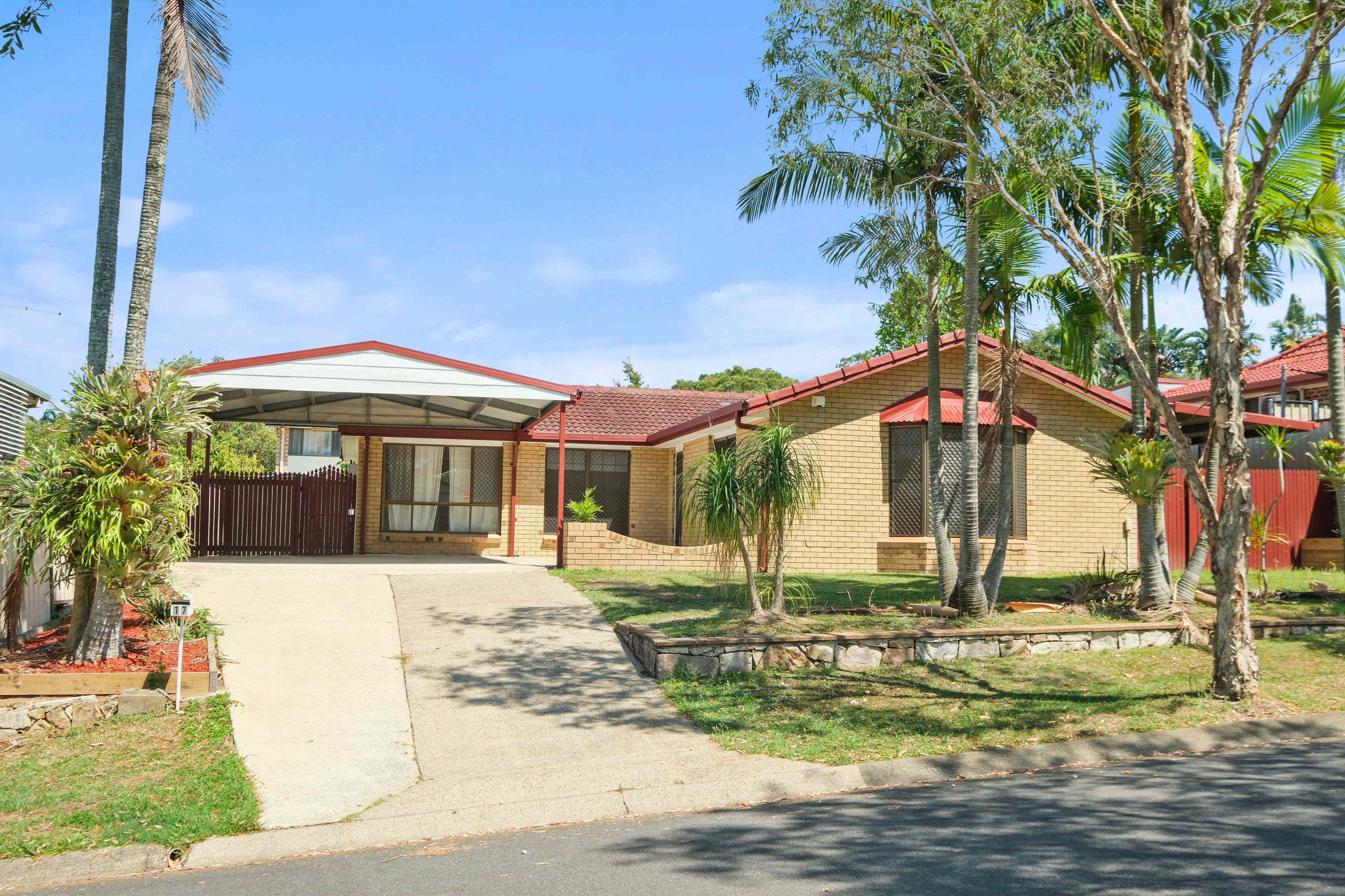 17 Anakie Street, Durack - Spacious Family Home in a Peaceful Location: QLD Durack, QLD 4077 House | Prop-GPT the AI-Powered Property Portal