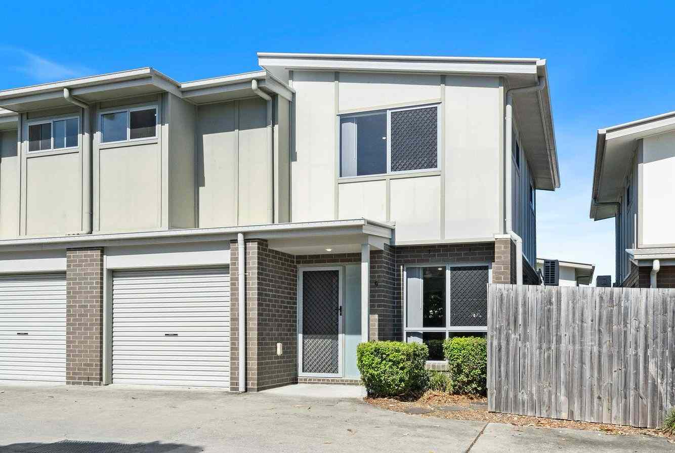 Stylish and Modern Townhouse!: QLD Marsden, QLD 4132 Townhouse | Prop-GPT the AI-Powered Property Portal