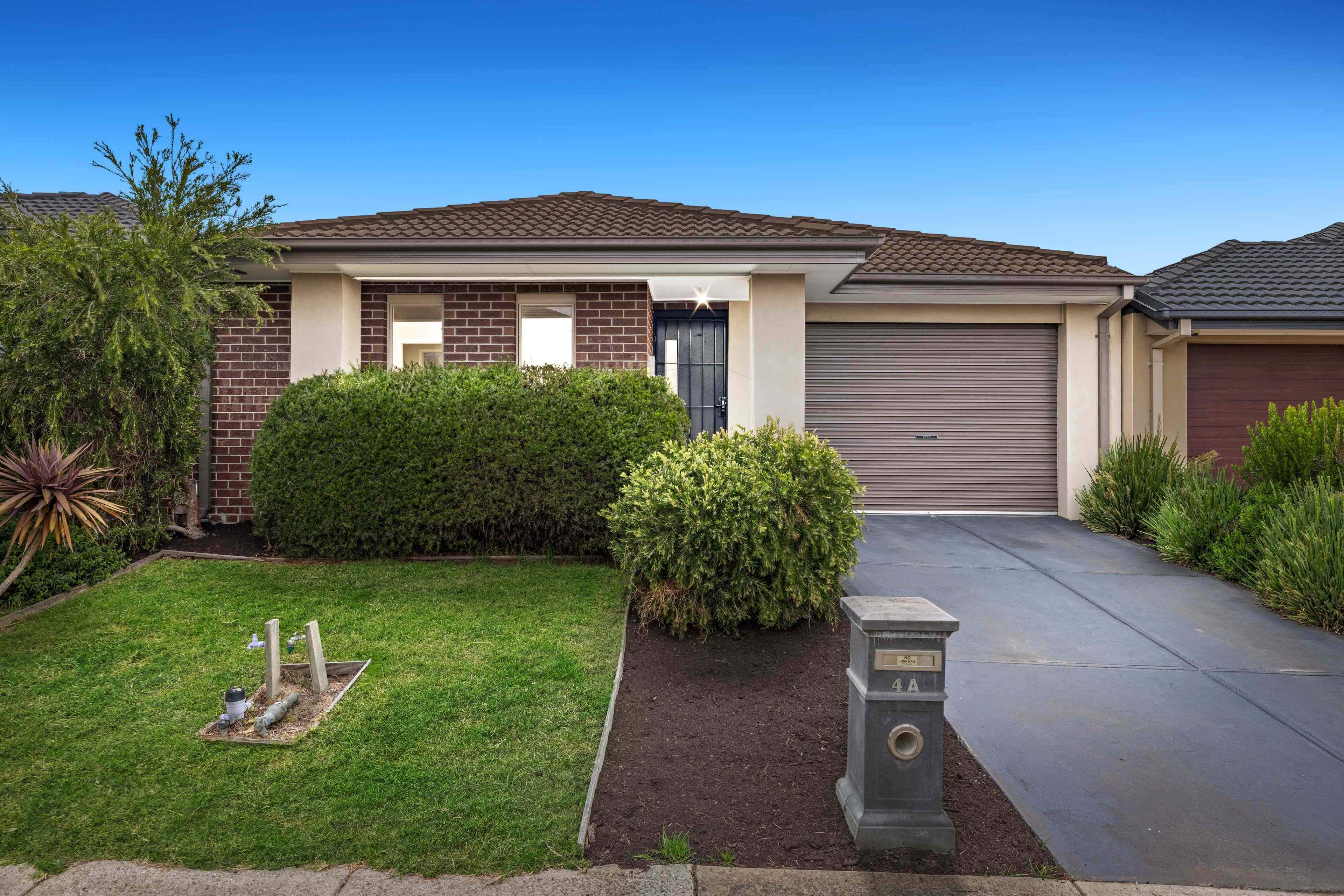 Modern Family Living in Casiana Grove Estate: VIC Cranbourne West, VIC 3977 House | Prop-GPT the AI-Powered Property Portal