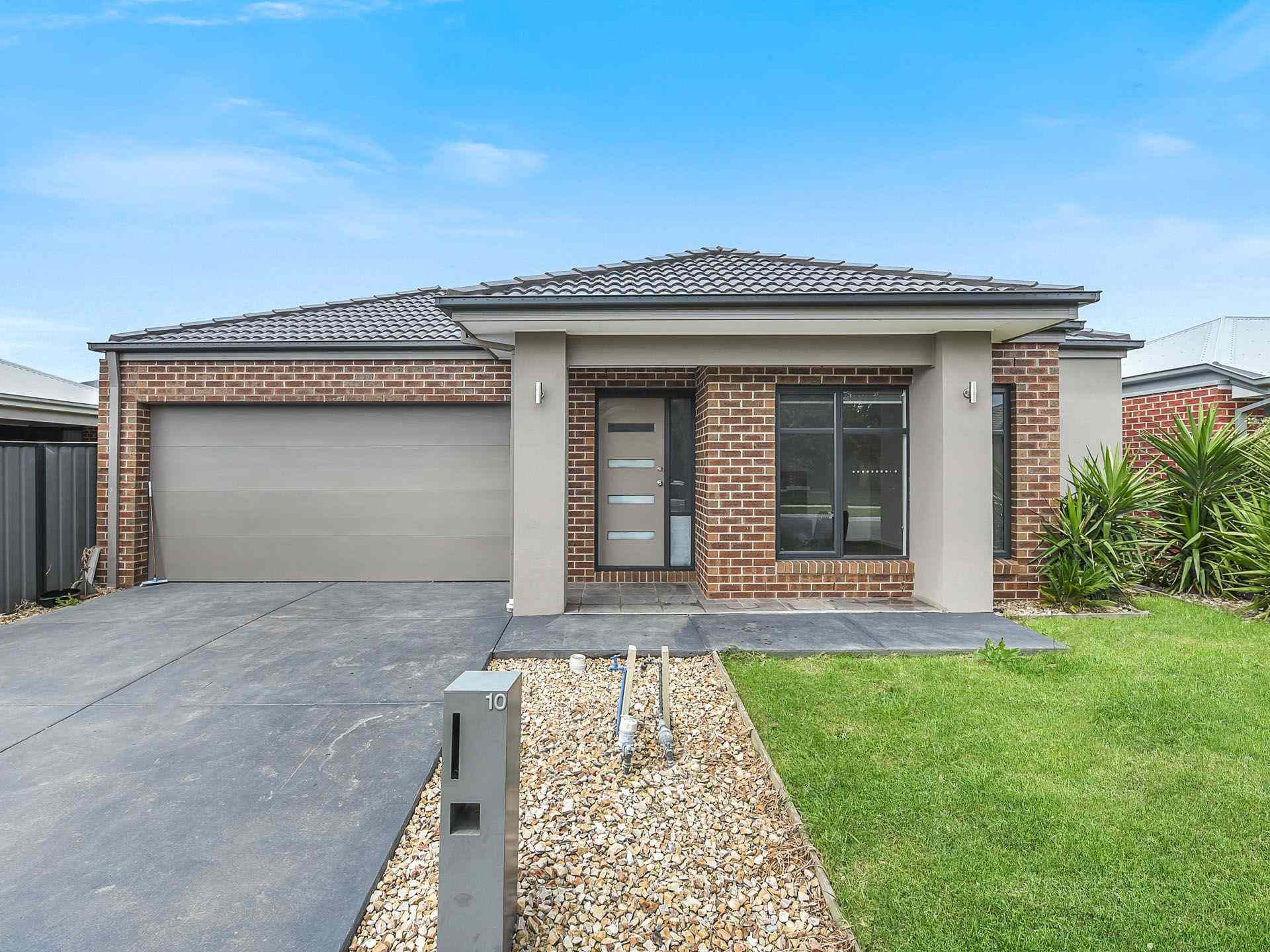 Ideally Located Family Home - Berwick Convenience with Clyde North Value!: VIC Clyde North, VIC 3978 House | Prop-GPT the AI-Powered Property Portal