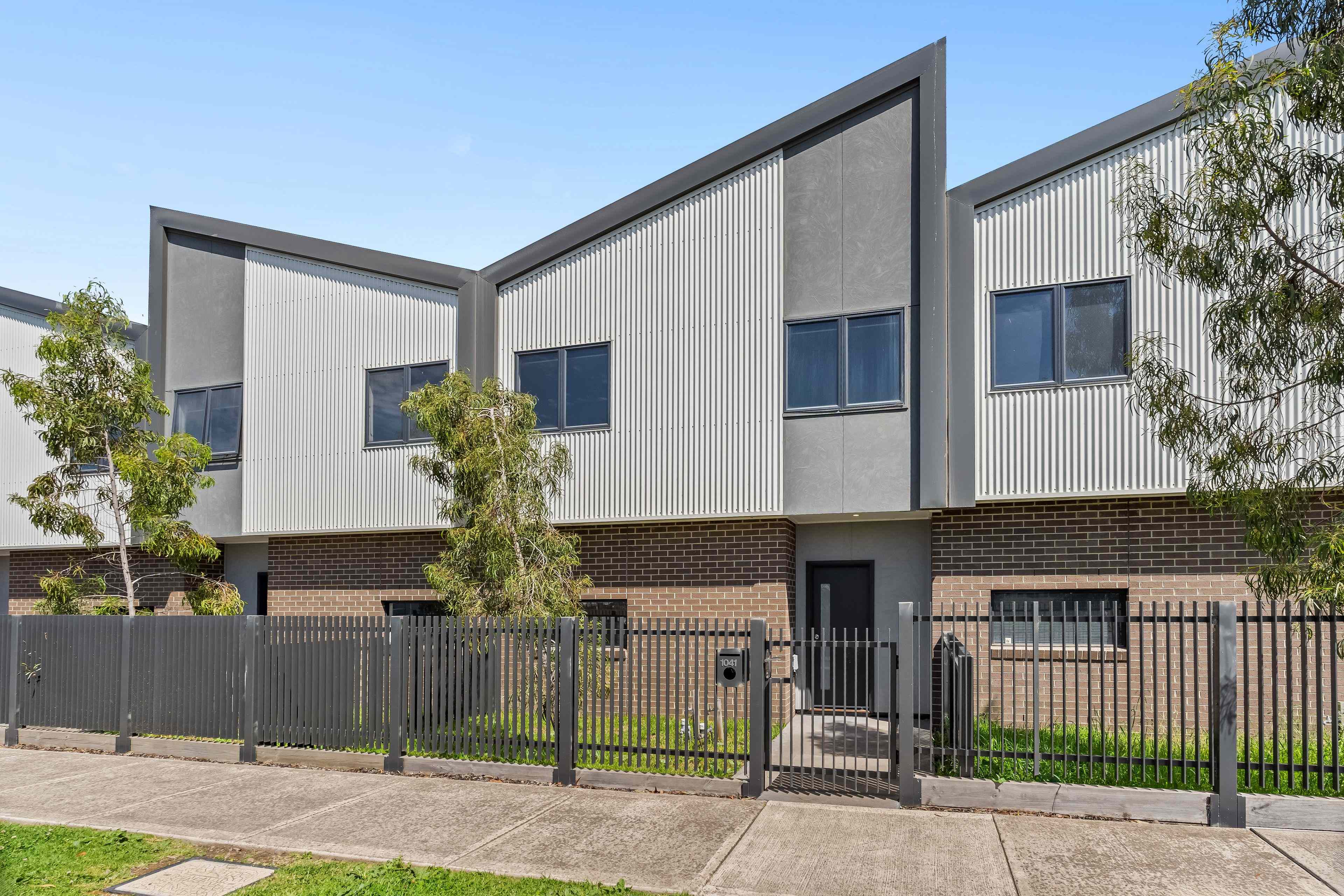 Modern Living Made Easy: VIC Wollert, VIC 3750 House | Prop-GPT the AI-Powered Property Portal